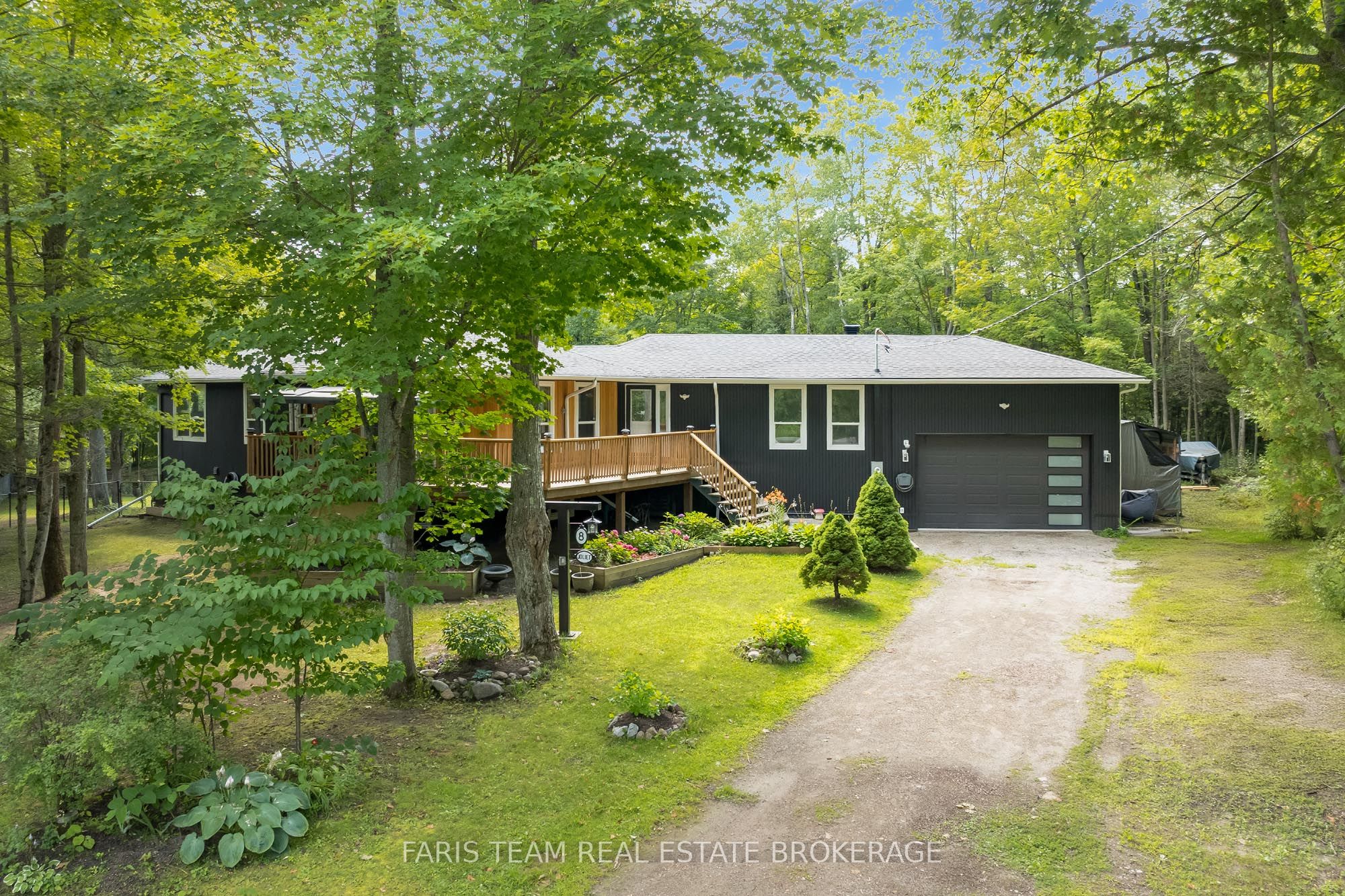 8 Joliet Crescent, Tiny, ON L9M 1R2