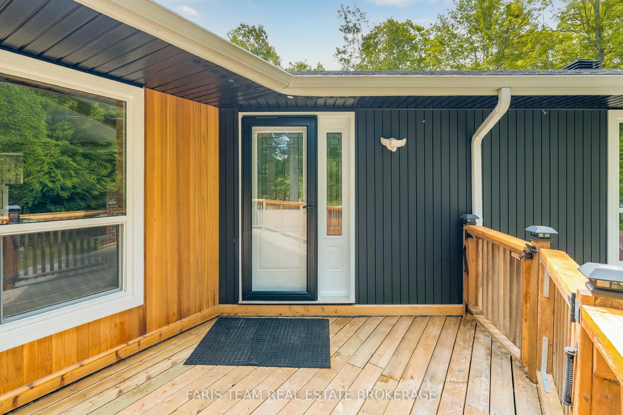 8 Joliet Crescent, Tiny, ON L9M 1R2 photo 3