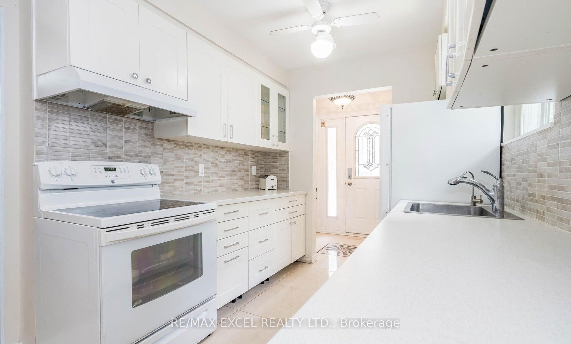 12 College Crescent, Barrie, ON L4M 2W2 photo 5