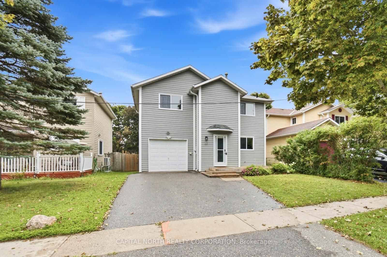 63 Elizabeth Street, Barrie, ON L4N 6M4 photo 3