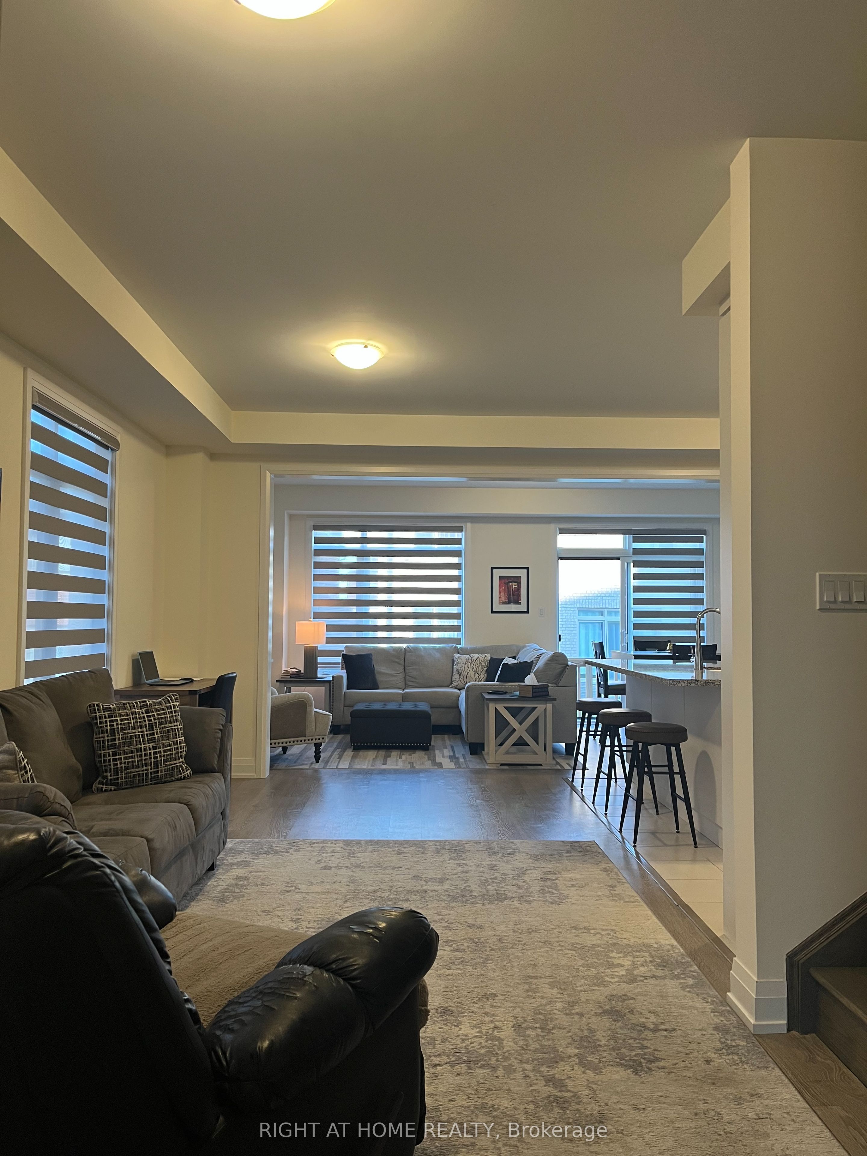 44 Daisy Street, Springwater, ON L9X 2E2 photo 5