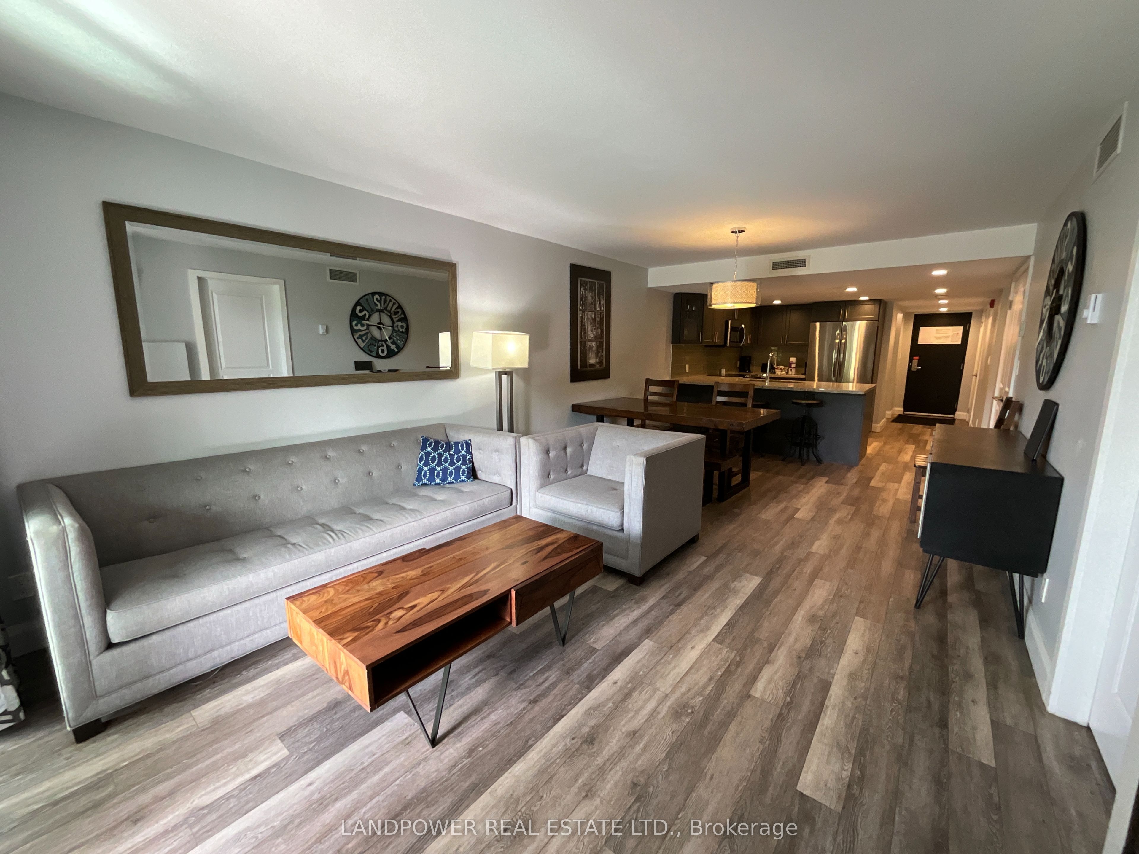 80 Horseshoe Boulevard 403, Oro-Medonte, ON L4M 4Y8 photo 2