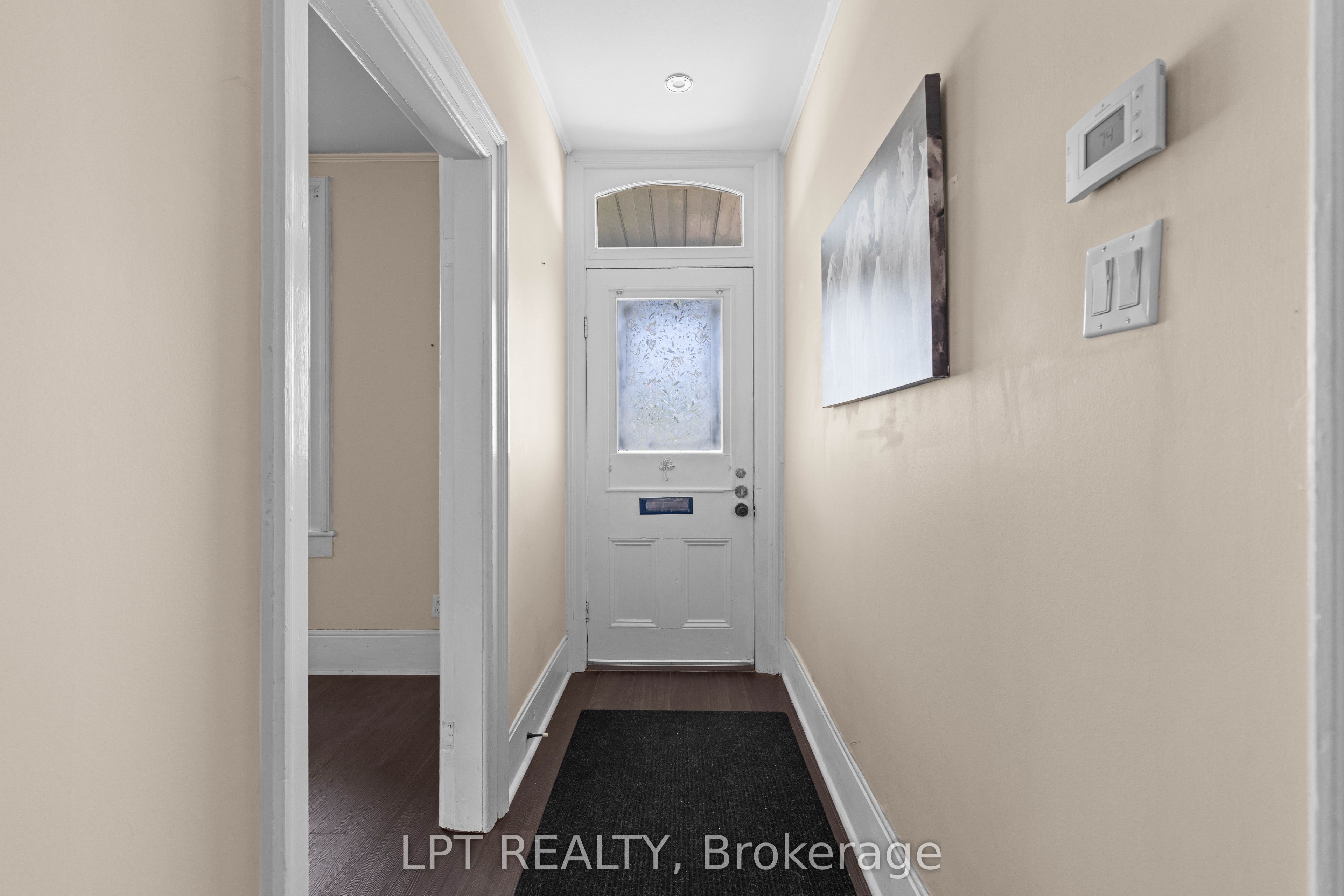 52 Parkside Drive E, Barrie, ON L4N 1W9 photo 4