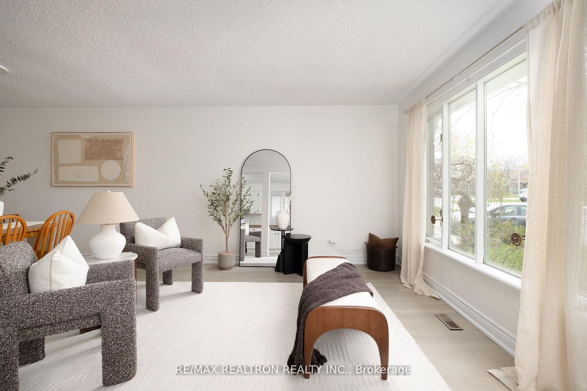 8 Courtice Crescent, Collingwood, ON L9Y 4G1 photo 3