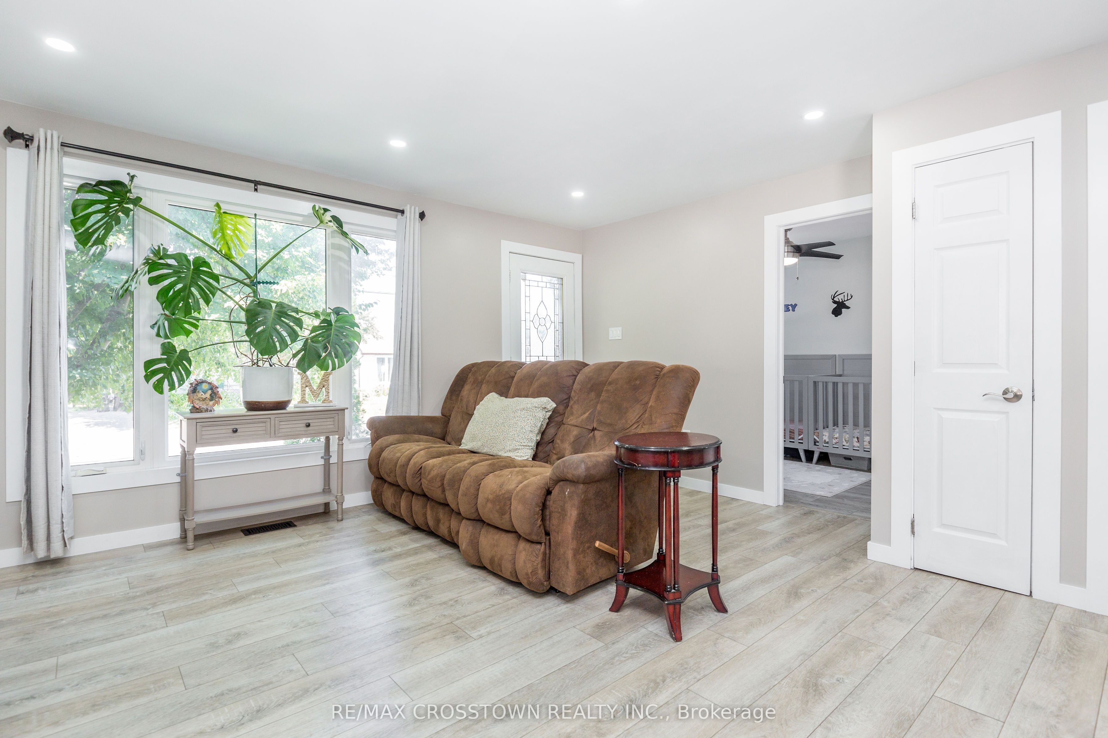 281 Elizabeth Street, Midland, ON L4R 1Y5 photo 5