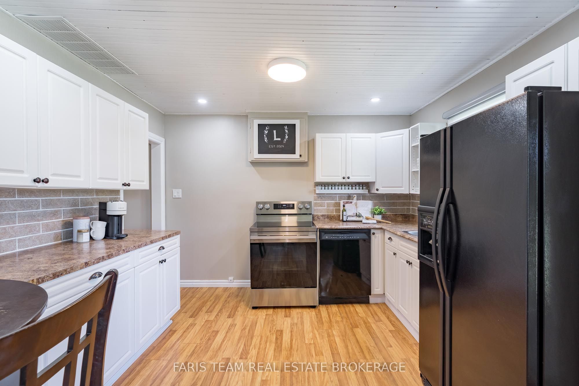 2721 Cumberland Road, Severn, ON L3V 6H3 photo 4