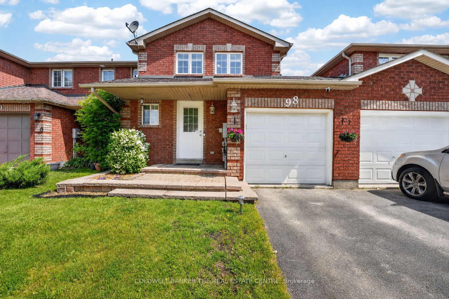 98 Cheltenham Road, Barrie, ON L4M 6S7