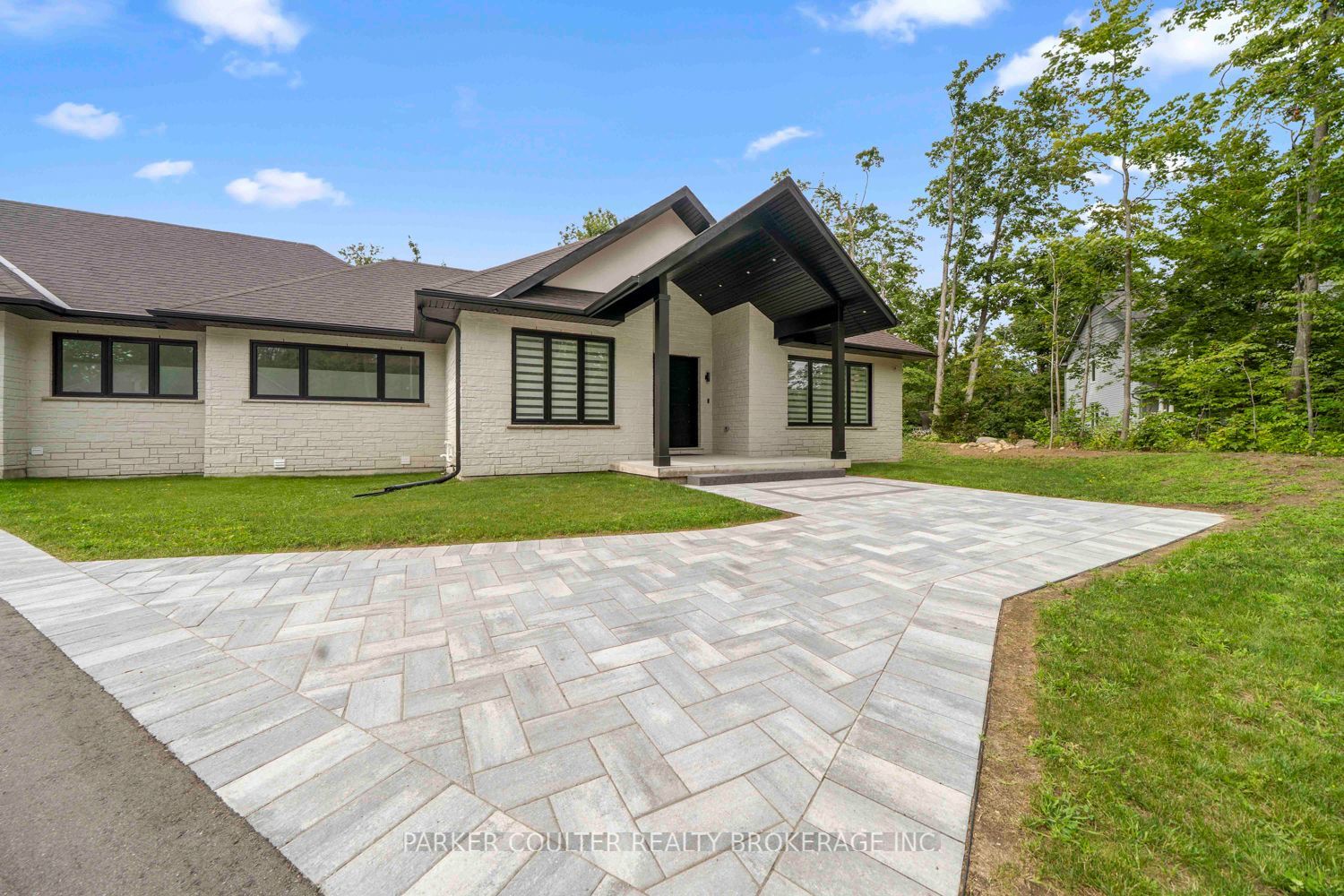 36 Highland Drive, Oro-Medonte, ON L0L 2L0 photo 3