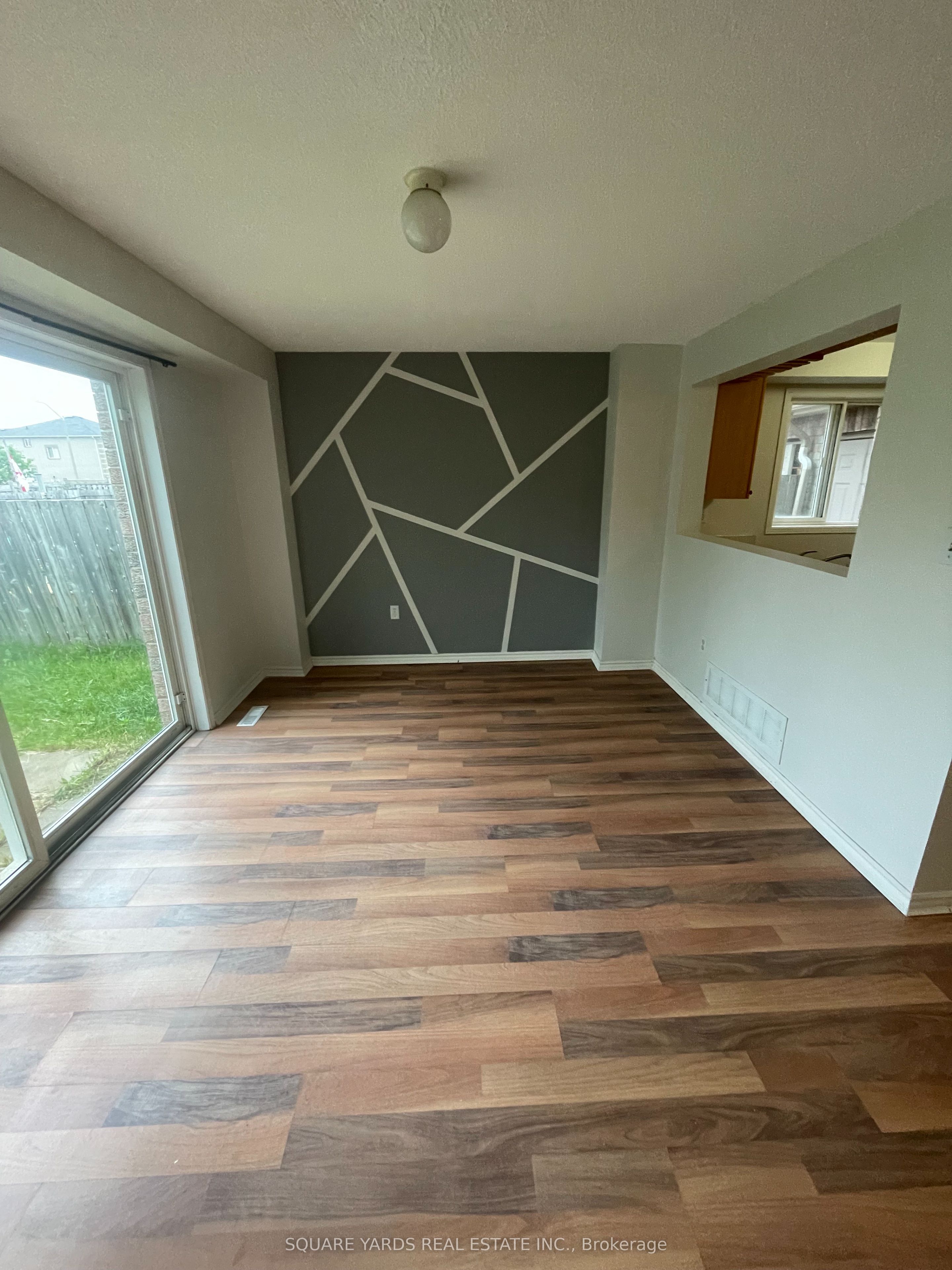 8 Epsom Road N, Barrie, ON L4M 6R7 photo 3