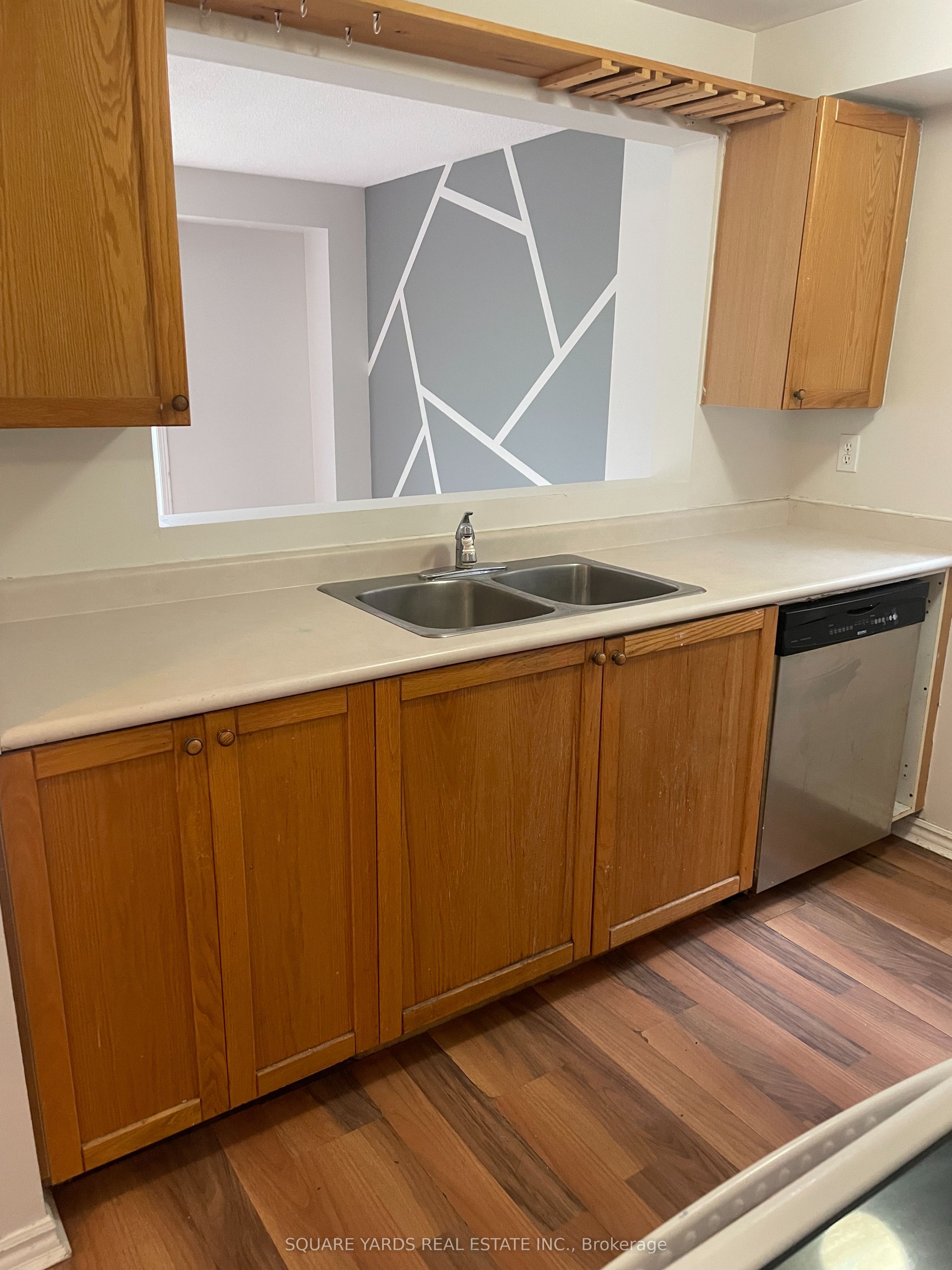 8 Epsom Road N, Barrie, ON L4M 6R7 photo 5