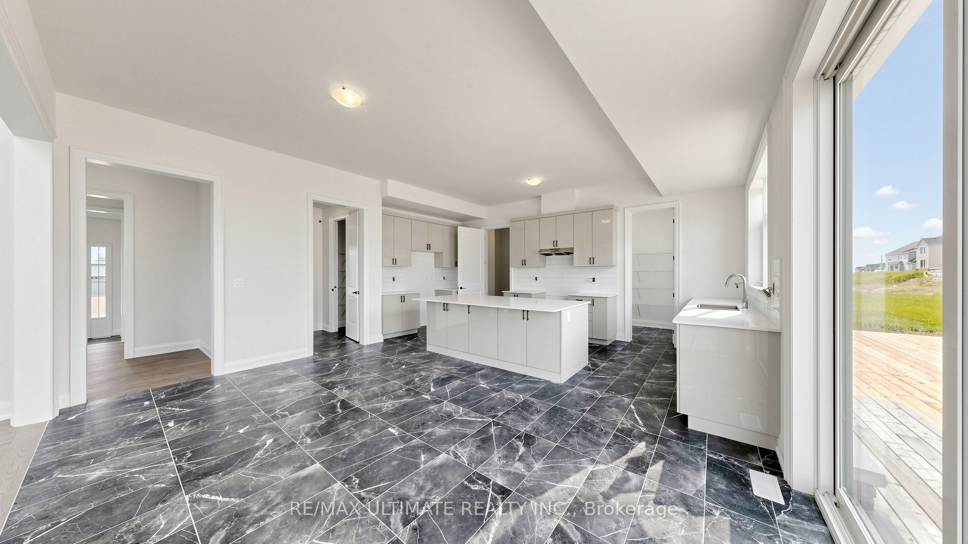12 Aldwinckle Avenue, Oro-Medonte, ON L0L 2L0 photo 3