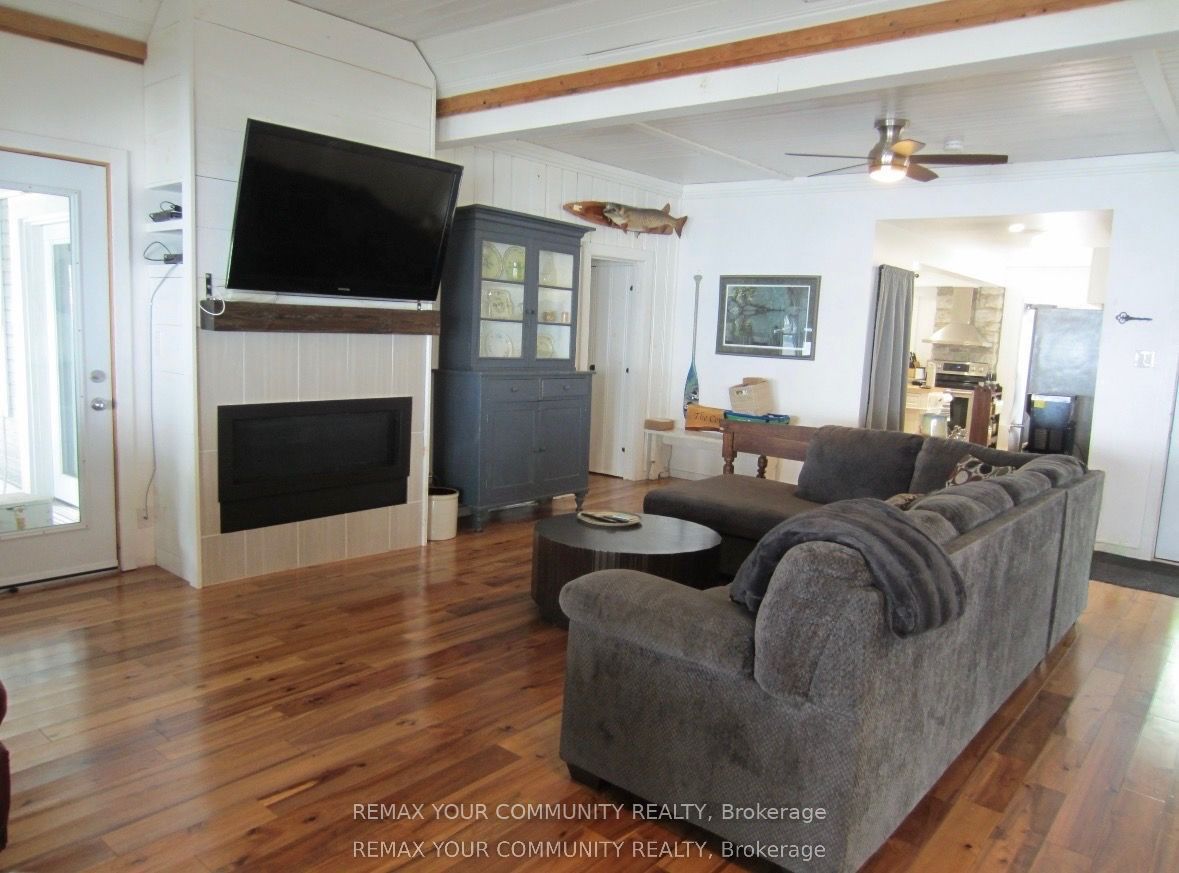 6576 Quarry Point Road, Ramara, ON L3V 0S3 photo 4