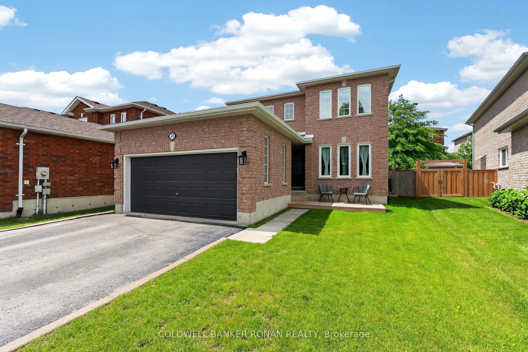 24 Ryan Court, Barrie, ON L4M 6N7 photo 2