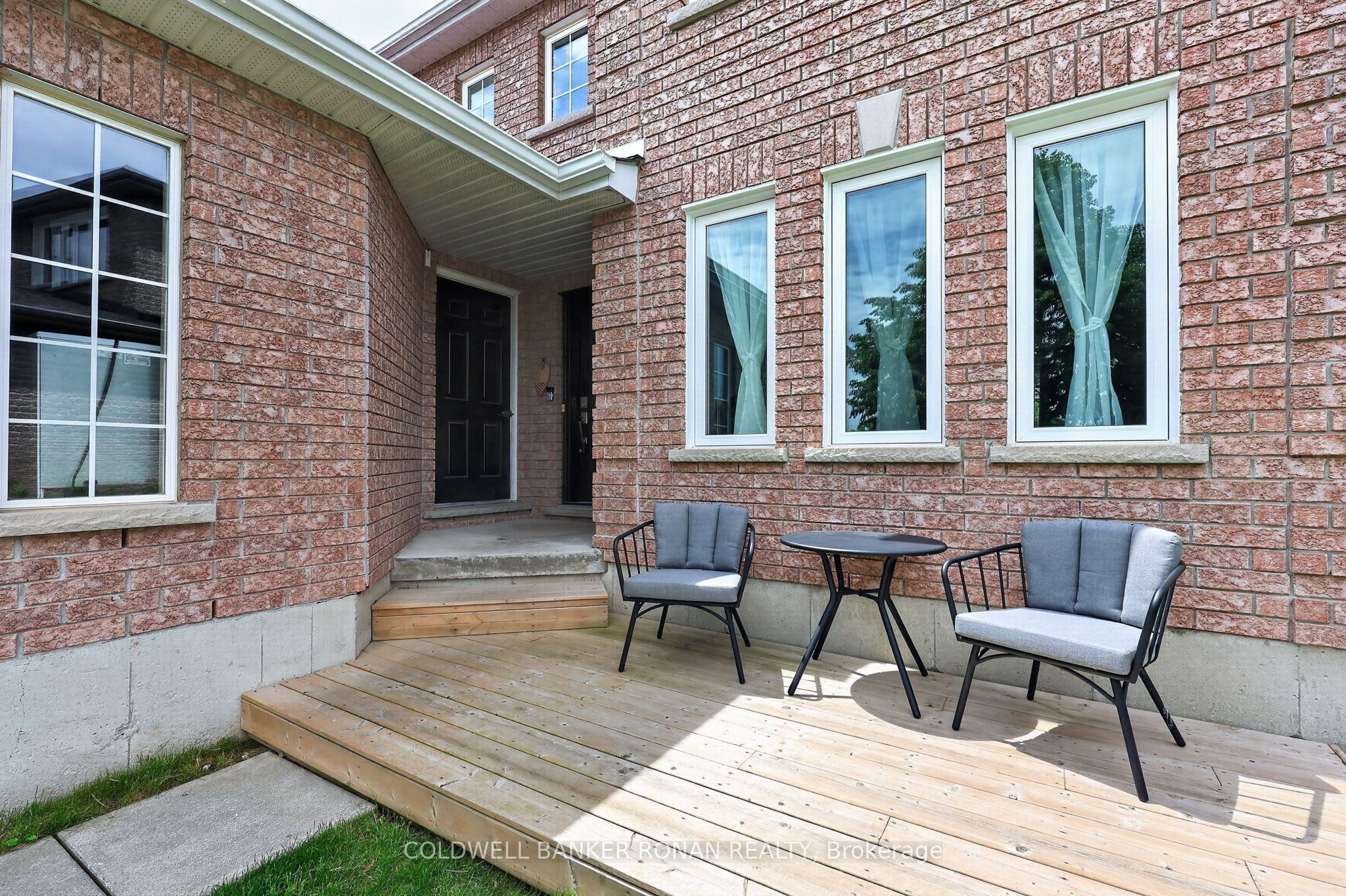 24 Ryan Court, Barrie, ON L4M 6N7 photo 3