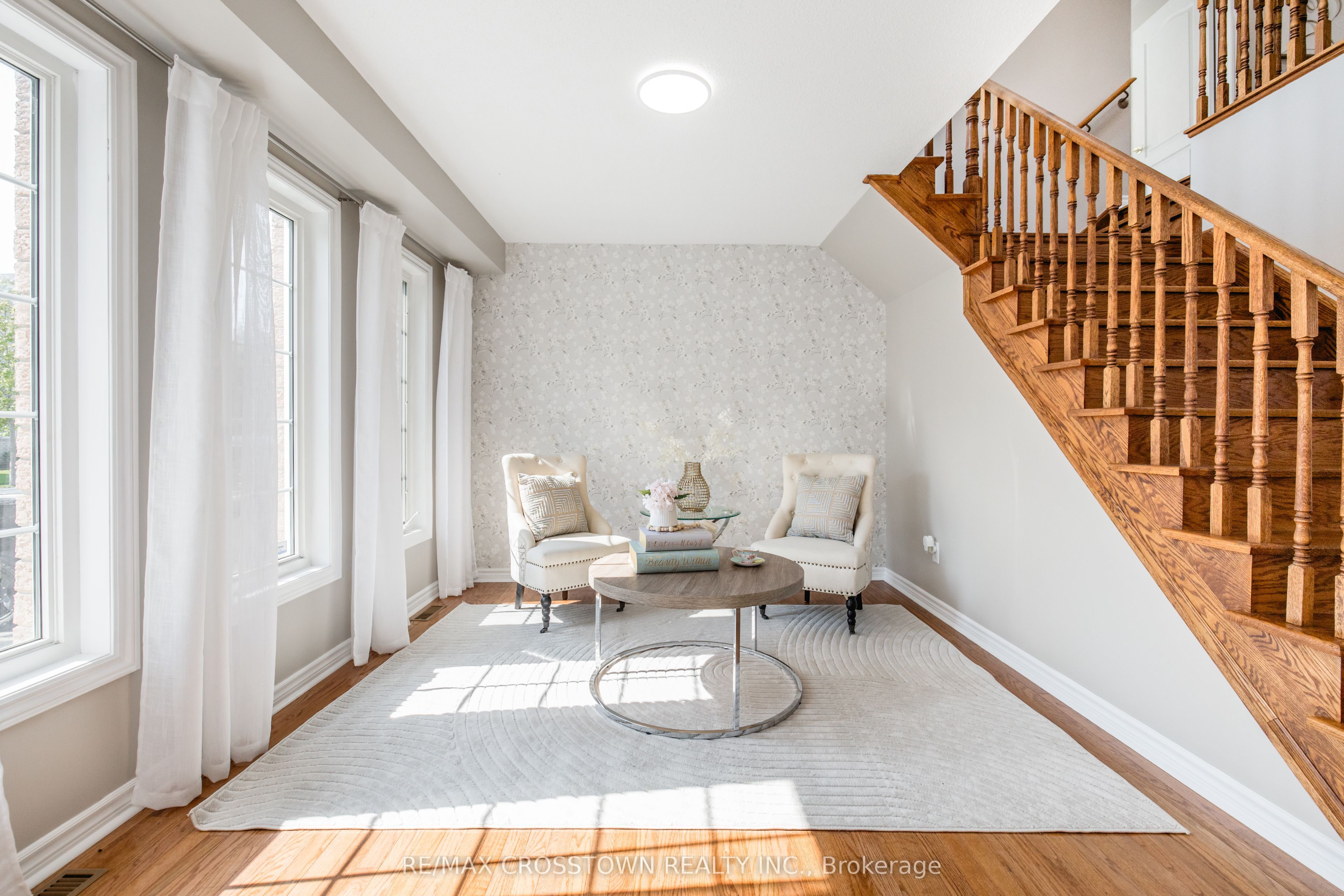 22 Maple Crown Terrace, Barrie, ON L4M 7H4 photo 4