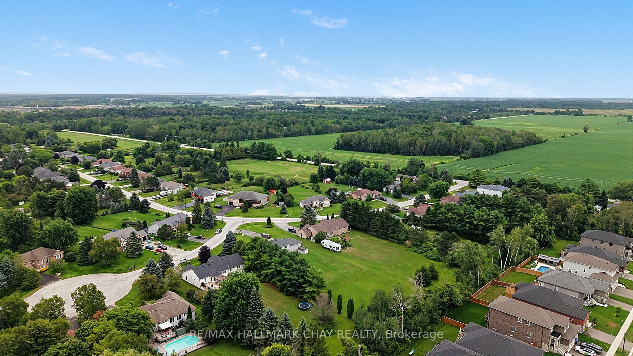 1 Dean Court, Wasaga Beach, ON L9Z 1J9 photo 4