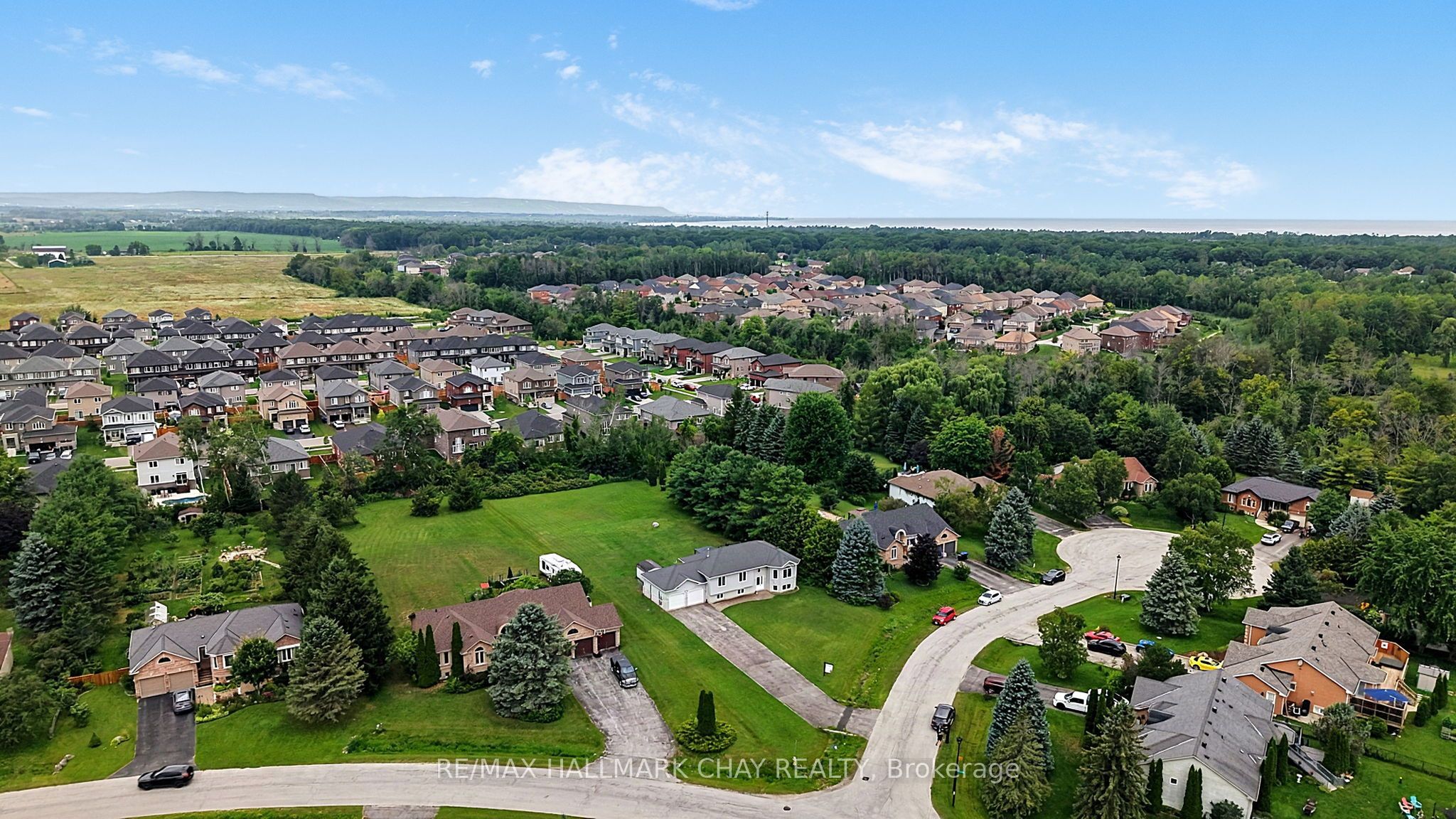 1 Dean Court, Wasaga Beach, ON L9Z 1J9 photo 5