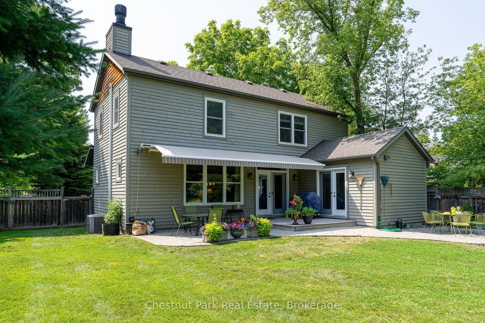 71 Hickory Street, Collingwood, ON L9Y 3E7 photo 2