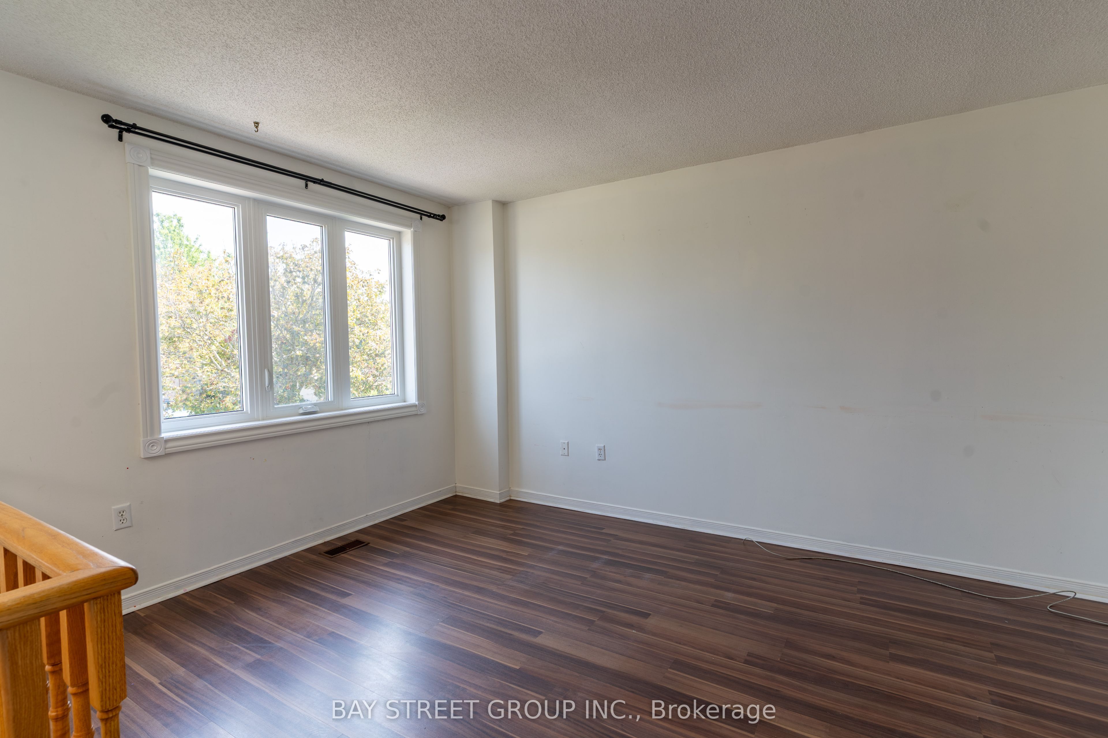 14 Orok Lane Upper Level Unit, Barrie, ON L4M 6H4 photo 5
