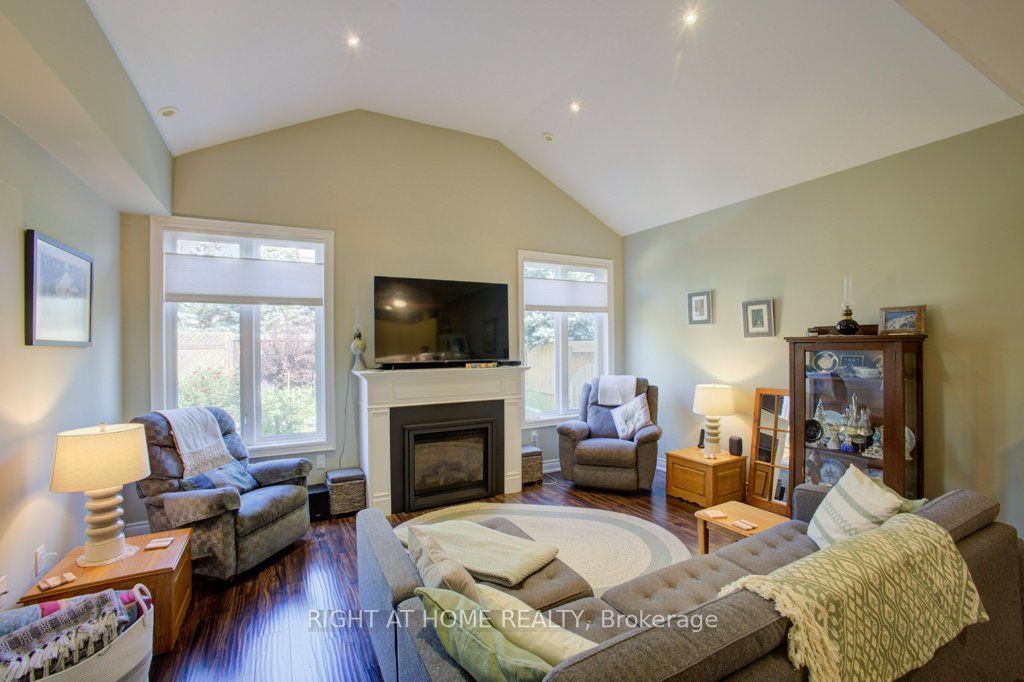51 Wally Drive, Wasaga Beach, ON L9Z 0G5 photo 3