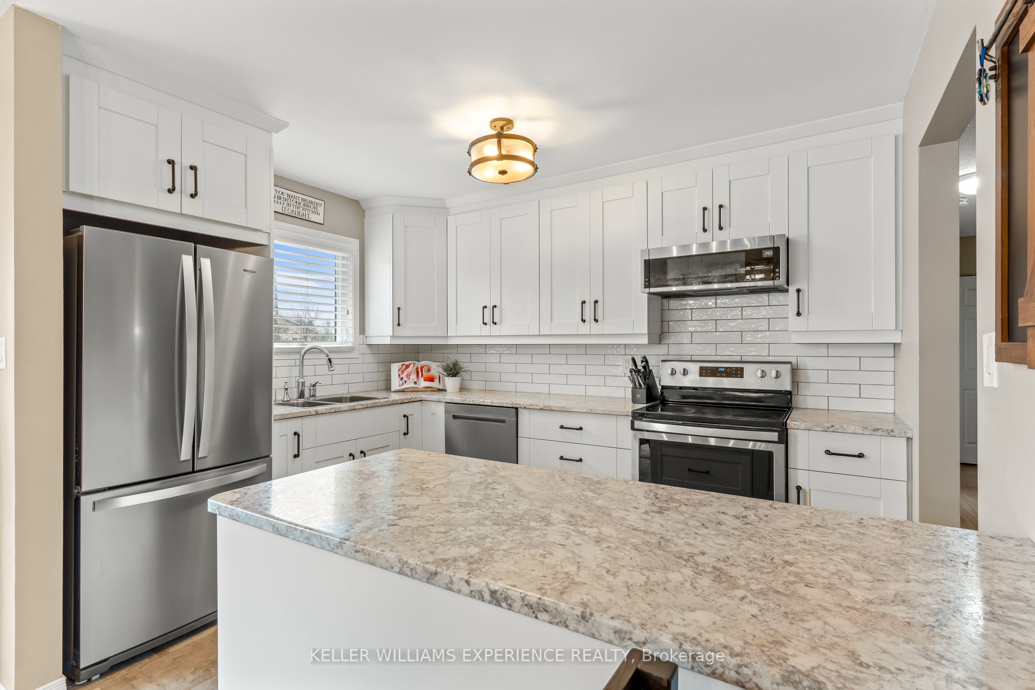 379 High Street, Orillia, ON L3V 4X6 photo 4