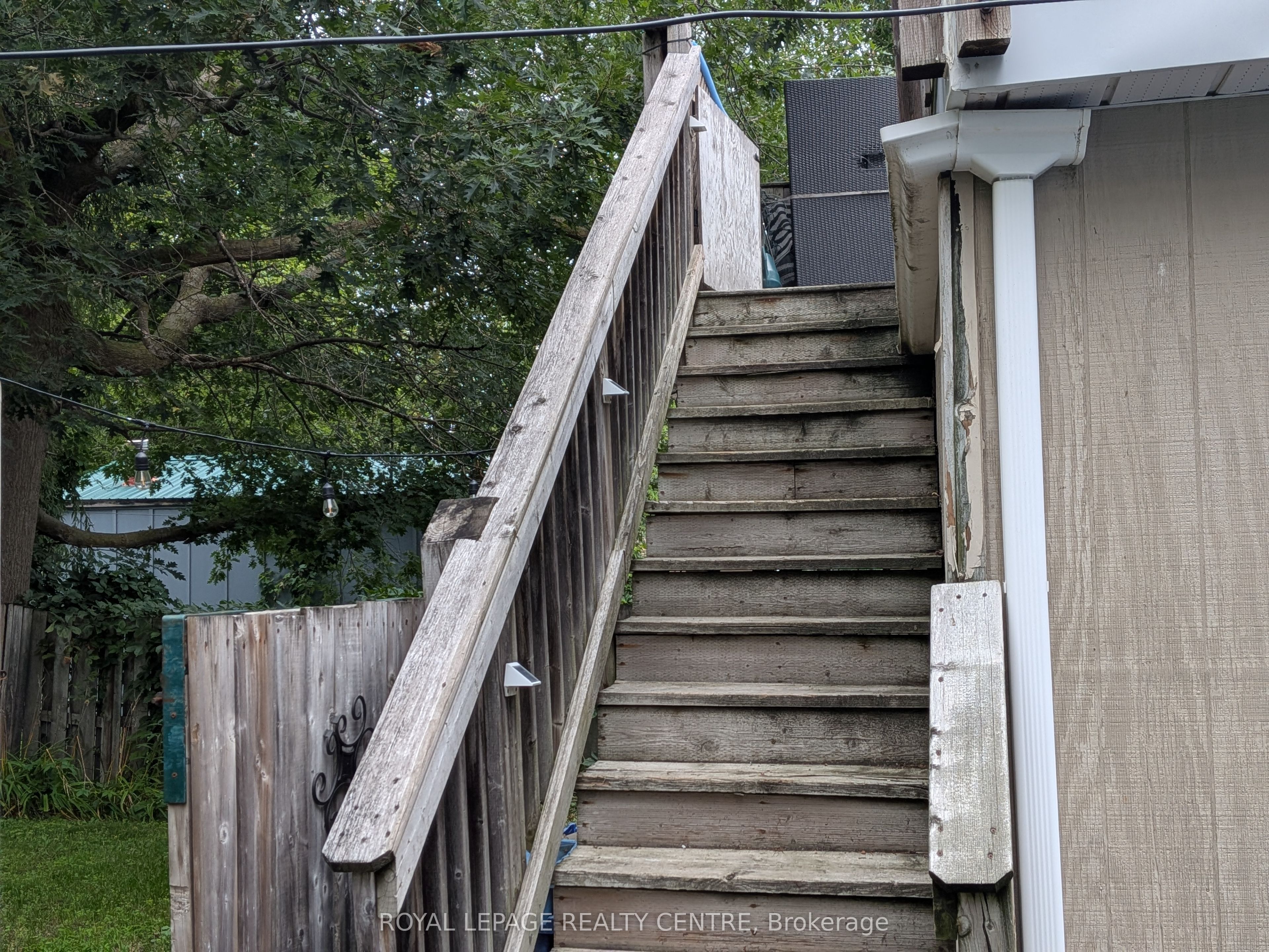 10 Dufferin Street Upper, Barrie, ON L4N 2J7 photo 3