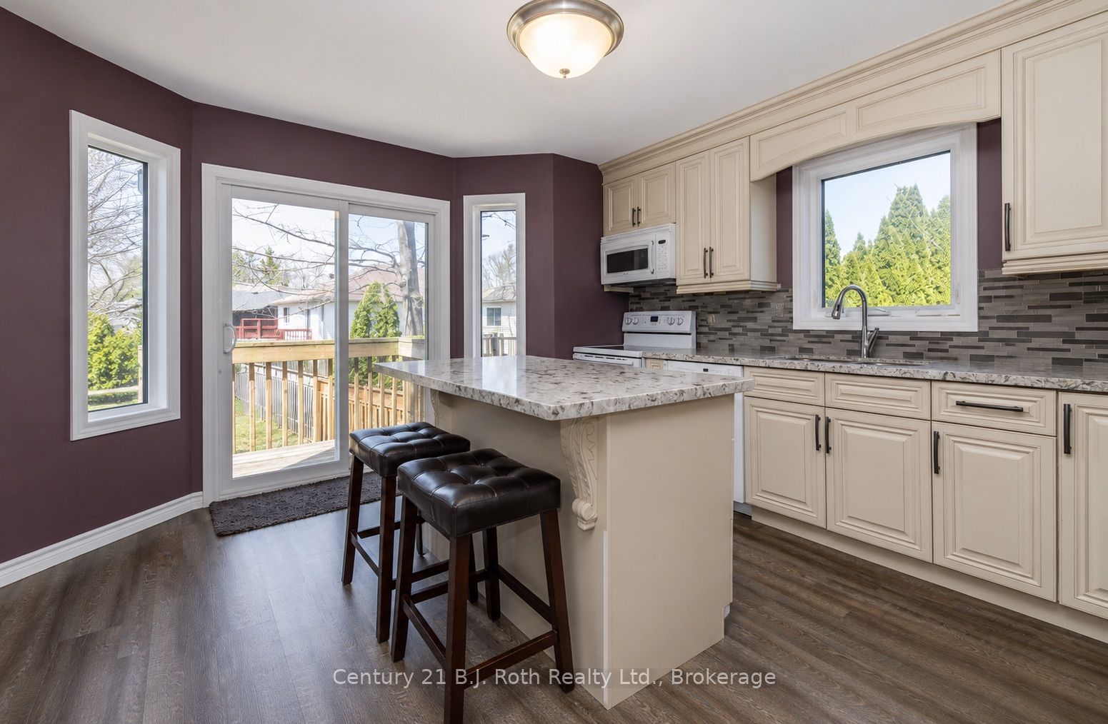 116 Dyer Drive, Wasaga Beach, ON L9Z 1E5 photo 5