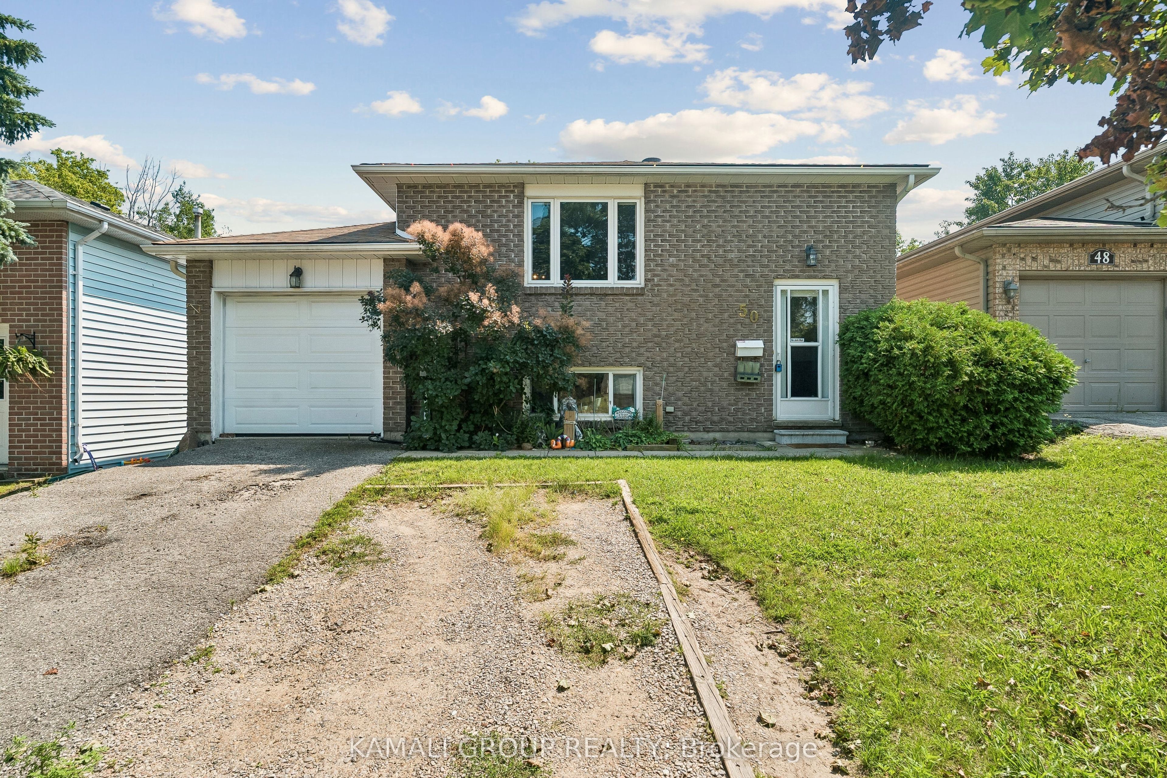 50 McConkey Place MAIN, Barrie, ON L4N 6H3 photo 2