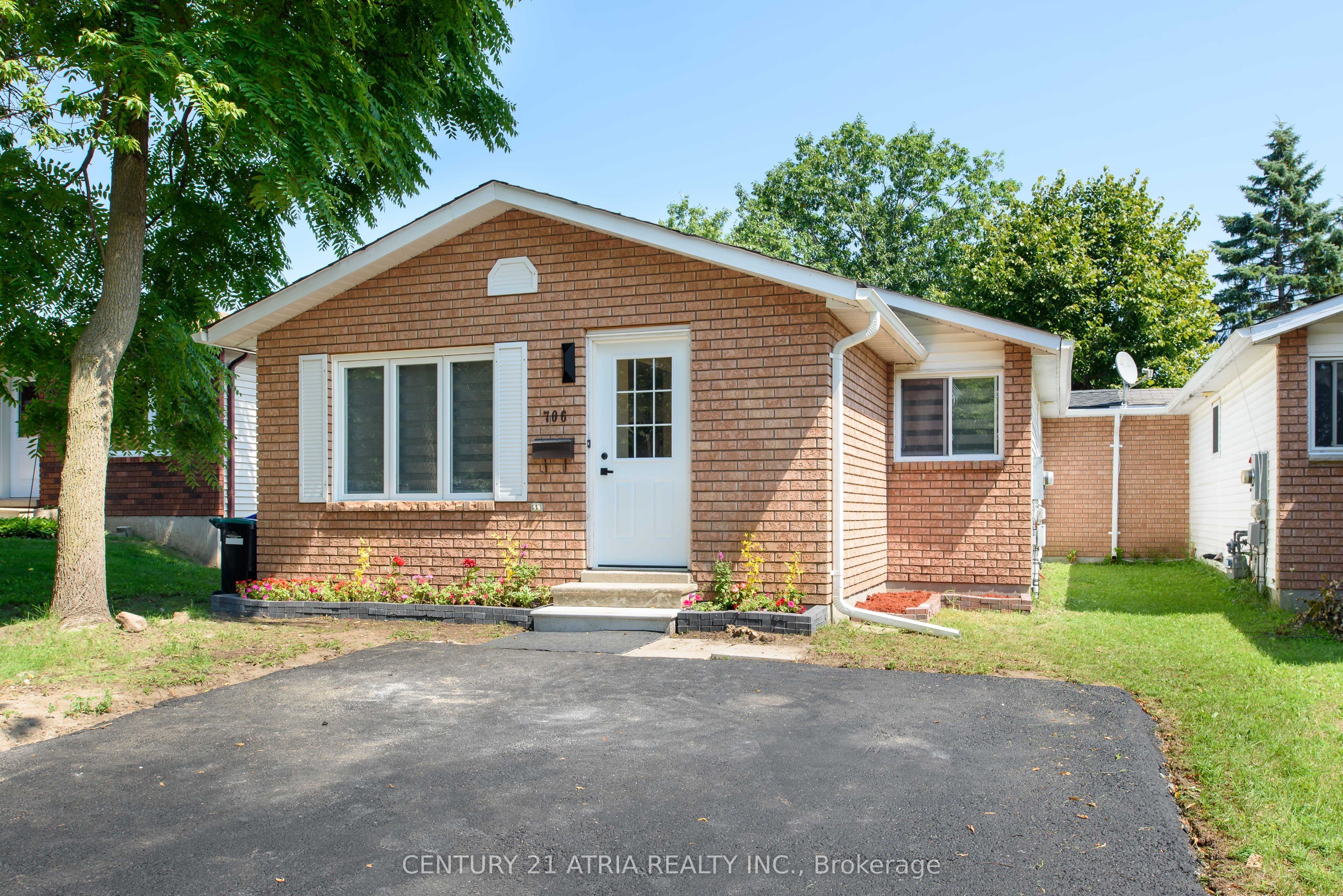 706 Frazer Drive, Midland, ON L4R 5C1 photo 2