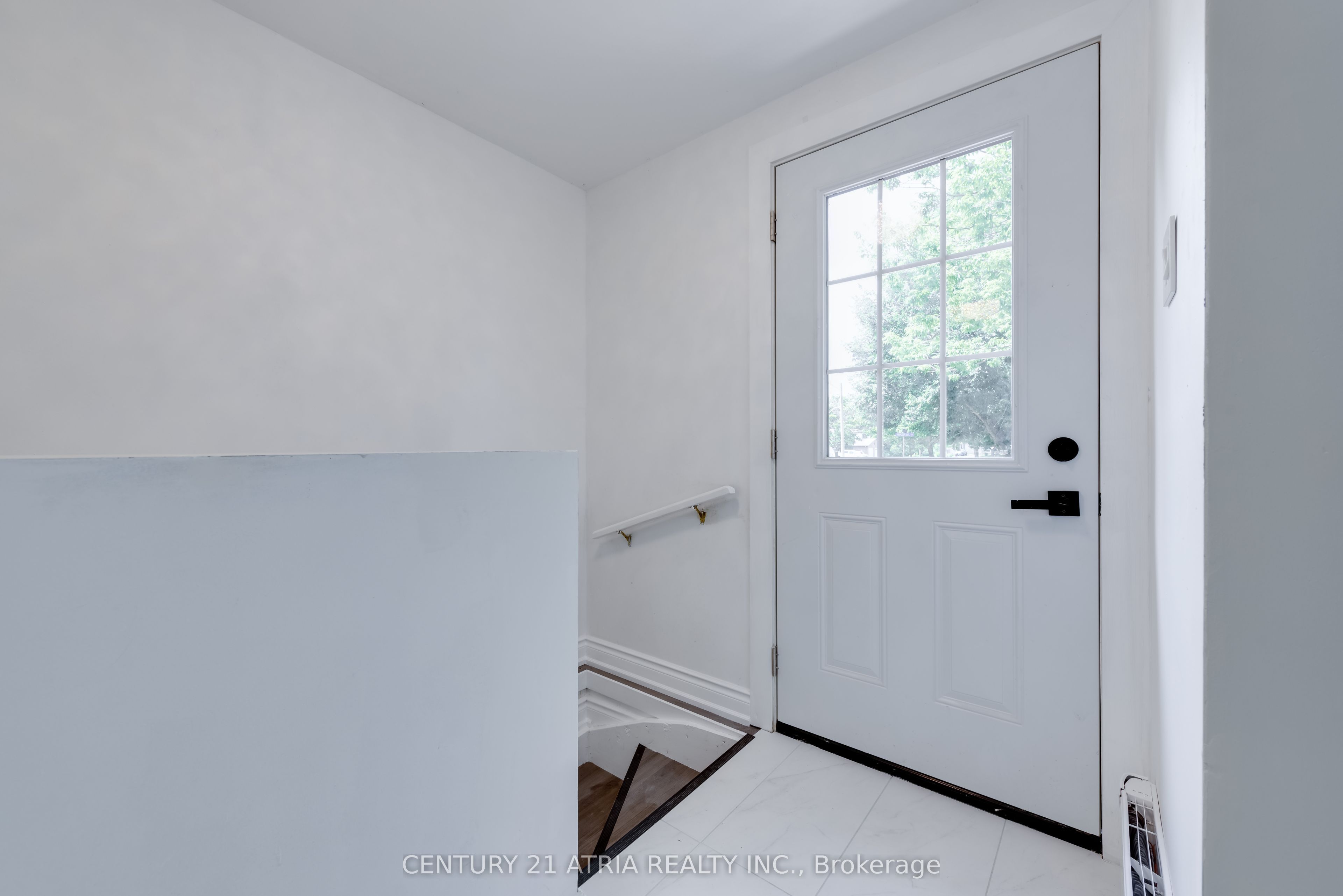 706 Frazer Drive, Midland, ON L4R 5C1 photo 3