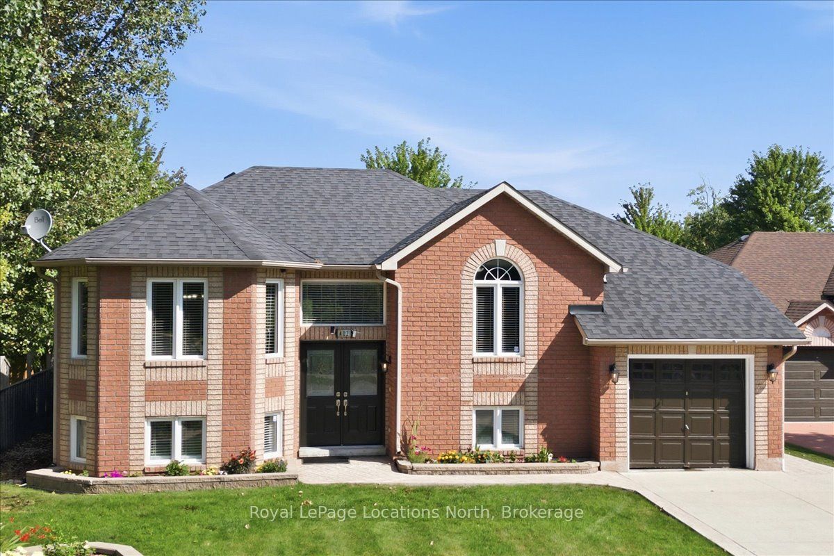 402 Ramblewood Drive, Wasaga Beach, ON L9Z 2N9 photo 2