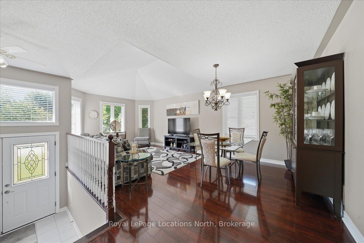 402 Ramblewood Drive, Wasaga Beach, ON L9Z 2N9 photo 4