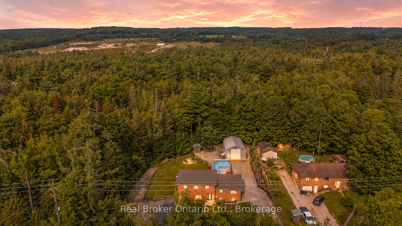 1819 Old Second Road S, Springwater, ON L4M 4Y8 photo 5