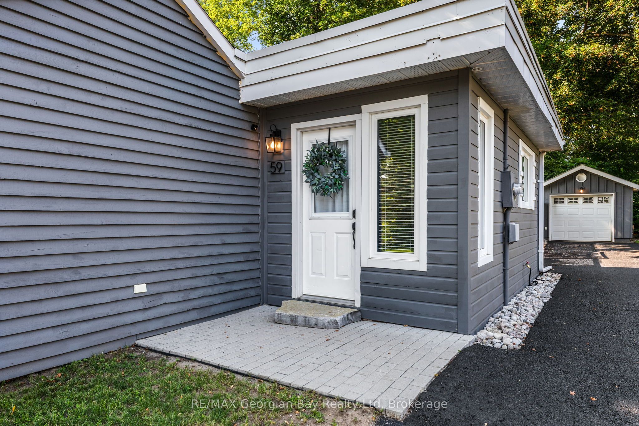 59 Broad Street, Penetanguishene, ON L9M 1G4 photo 3