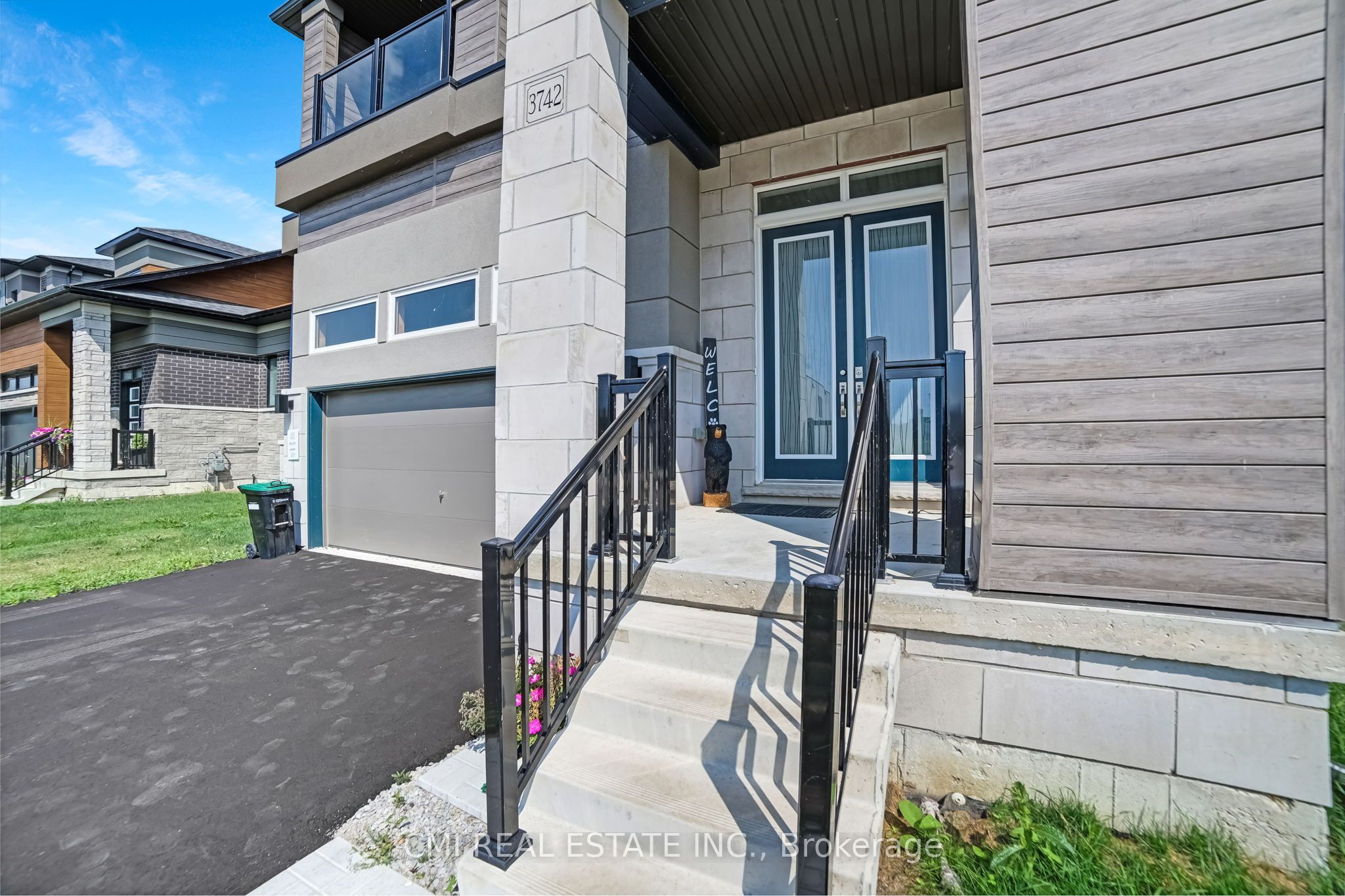 3742 Sunbank Crescent, Severn, ON L3V 6H3 photo 4