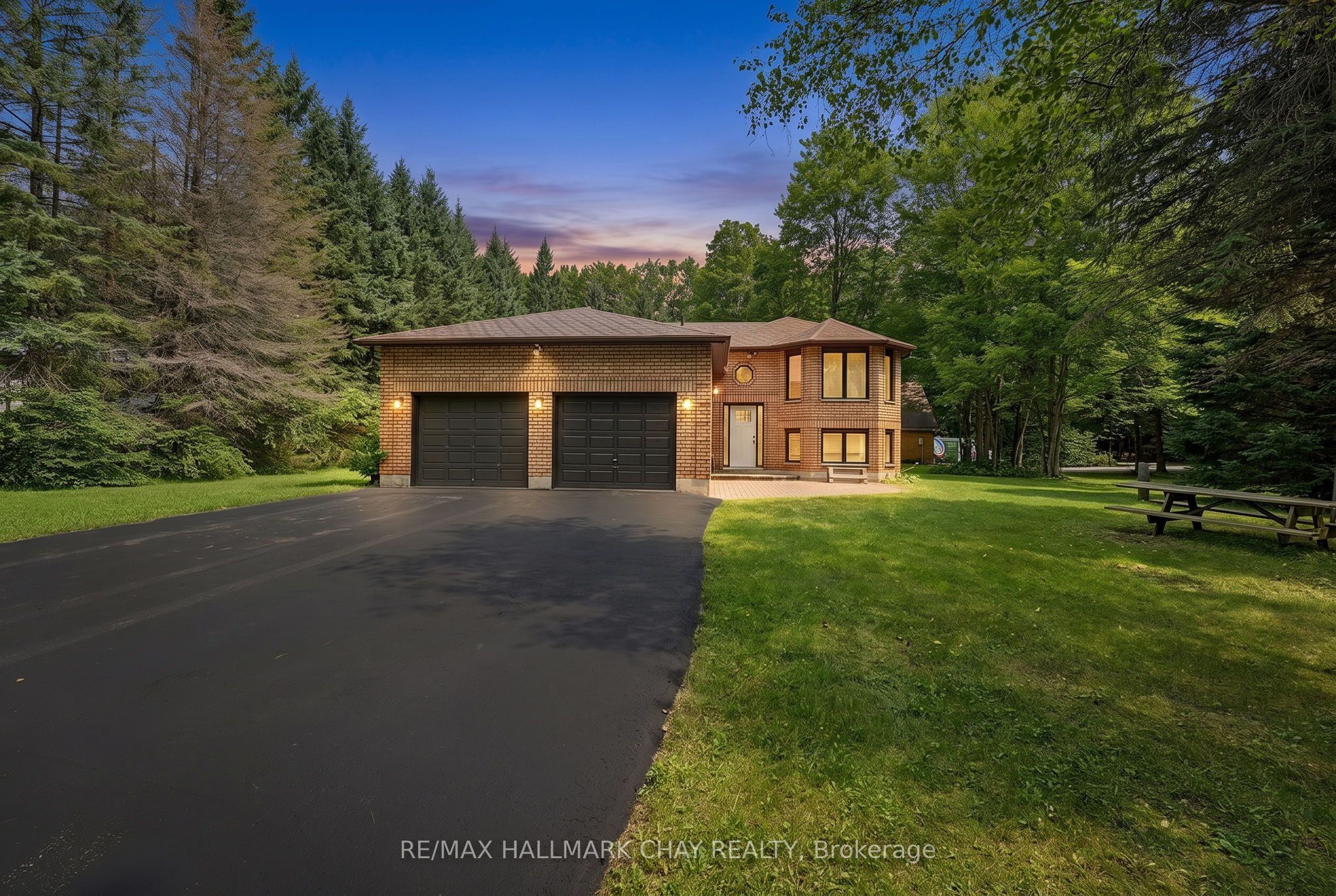 1091 Fox Farm Road, Springwater, ON L0L 2K0