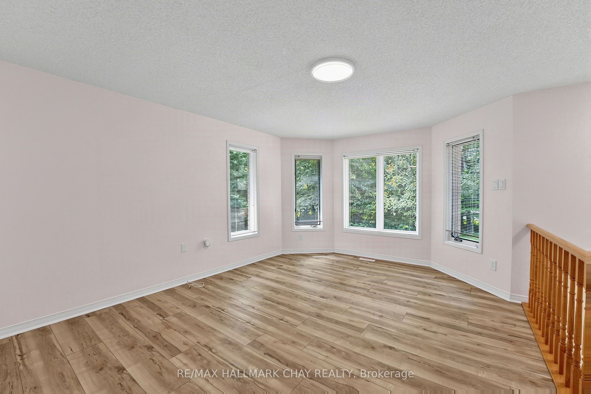 1091 Fox Farm Road, Springwater, ON L0L 2K0 photo 3