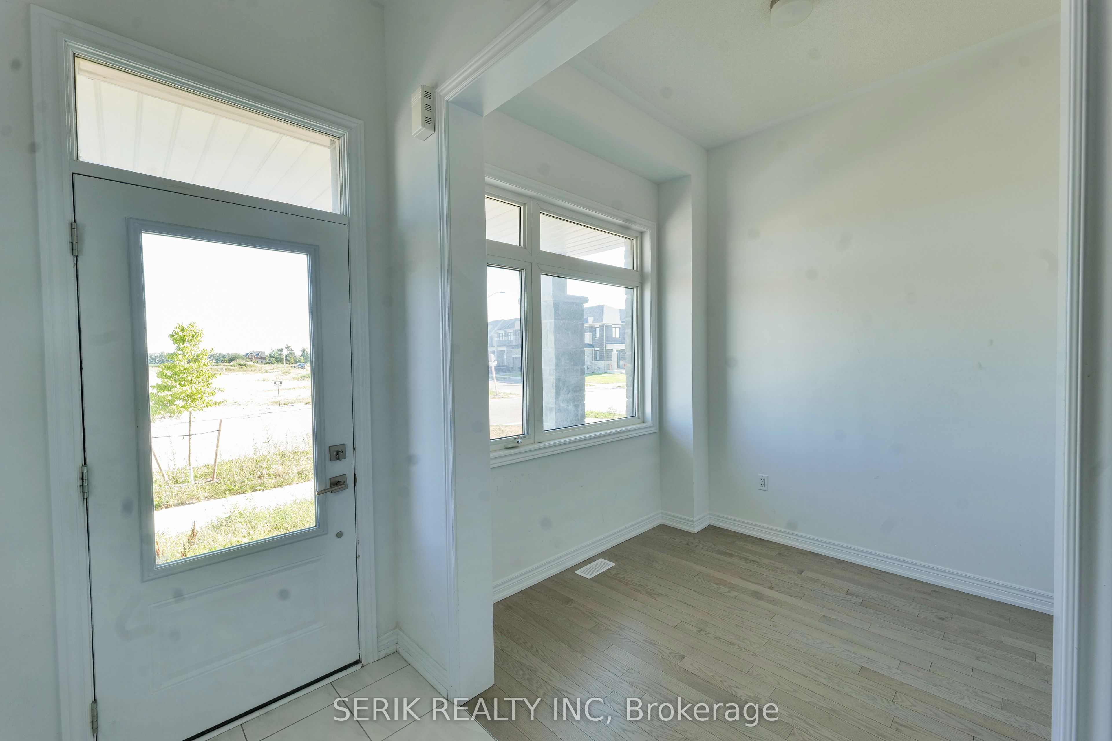 163 Fenchurch Manor, Barrie, ON L9J 0W9 photo 3