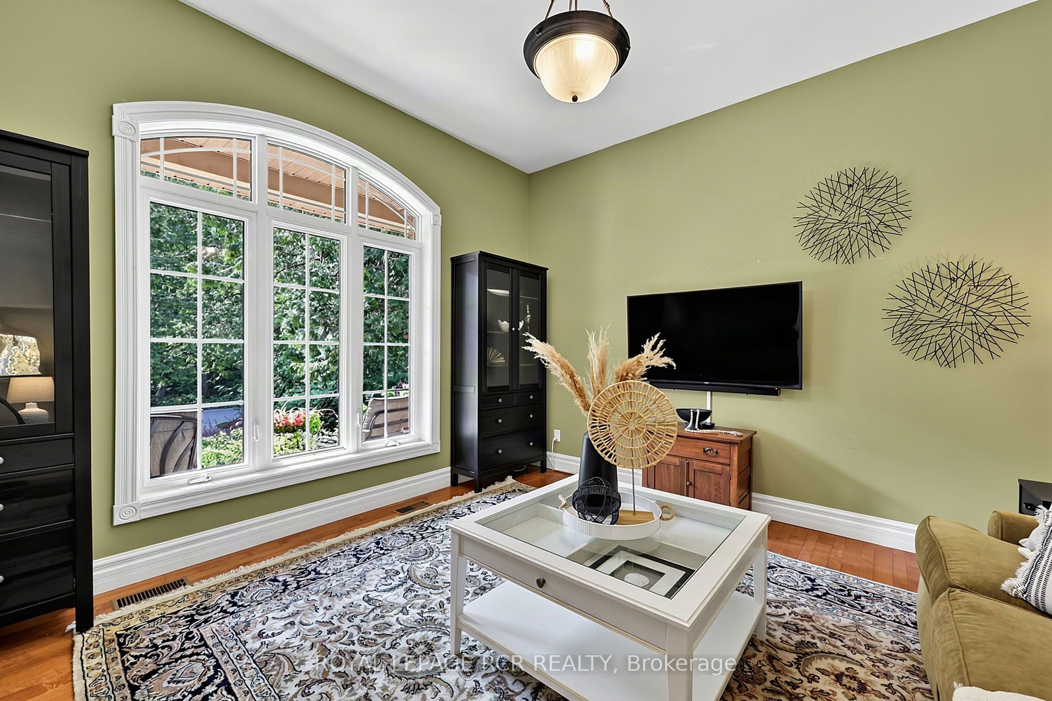 1068 Shore Lane, Wasaga Beach, ON L9Z 2A1 photo 5