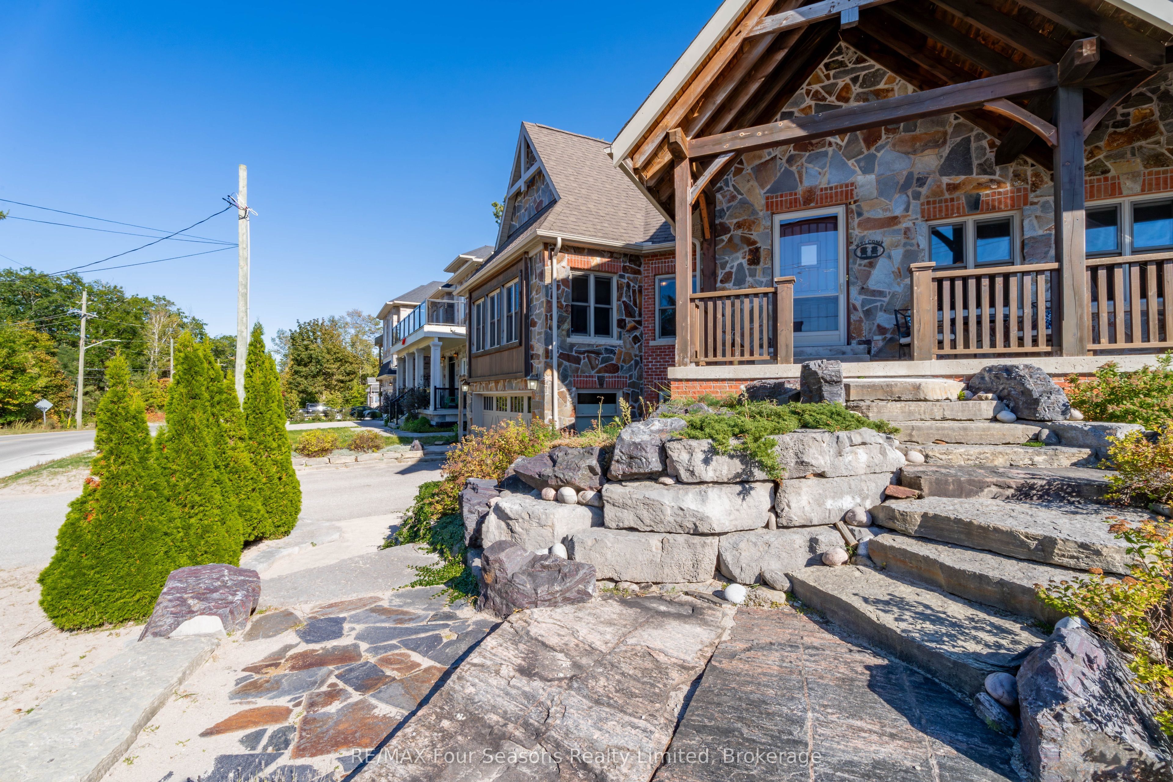 805 Eastdale Drive, Wasaga Beach, ON L9Z 2R5 photo 4