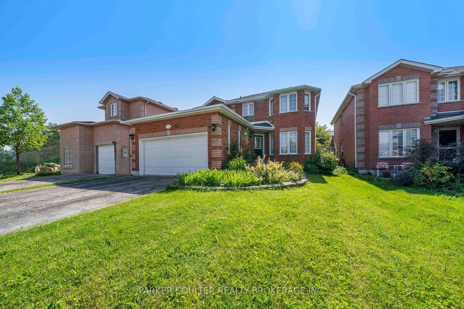 15 Shaina Court, Barrie, ON L4N 9S6 photo 3