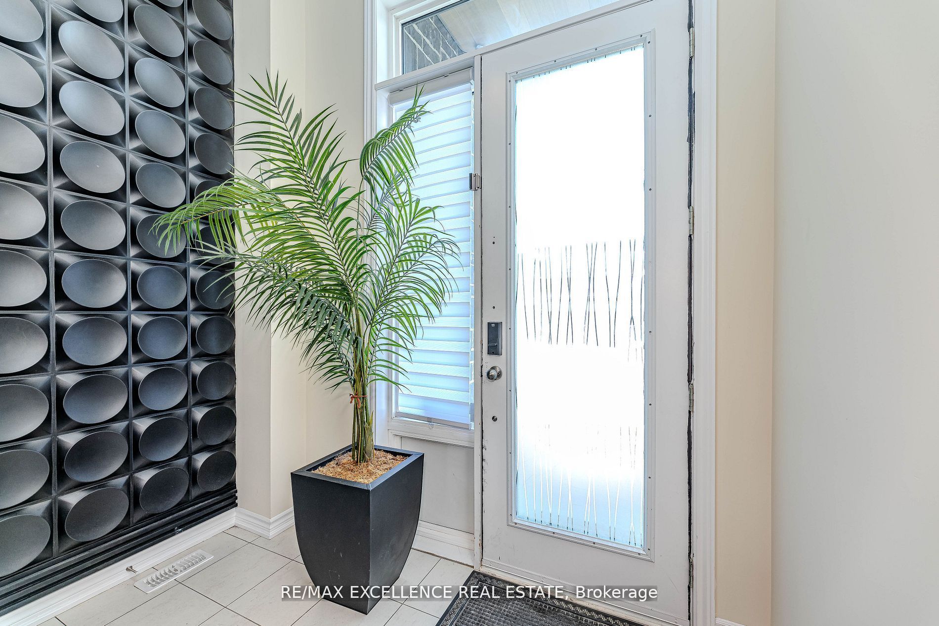 80 Berkely Street, Wasaga Beach, ON L9Z 0K5 photo 3