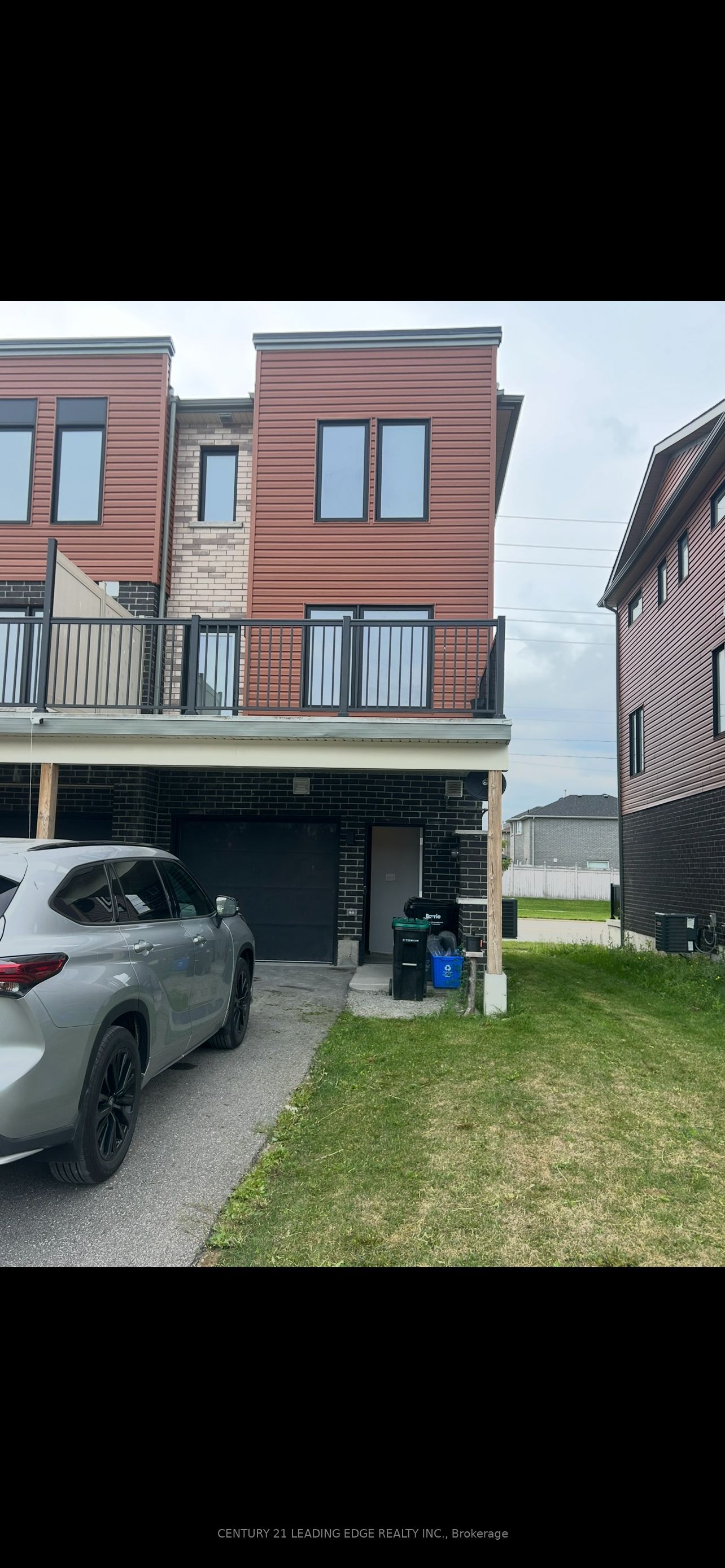 109 Fairlane Avenue S, Barrie, ON L9J 0M5 photo 4