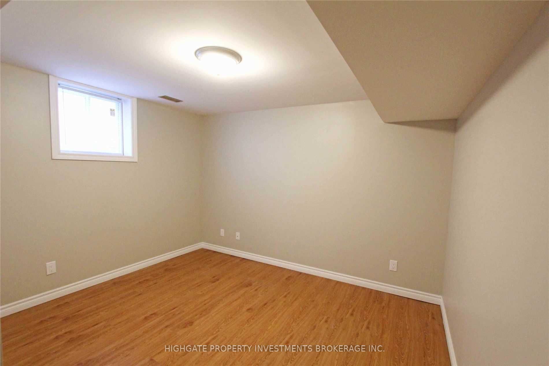 80 Hadden Crescent Lower, Barrie, ON L4M 6G7 photo 4
