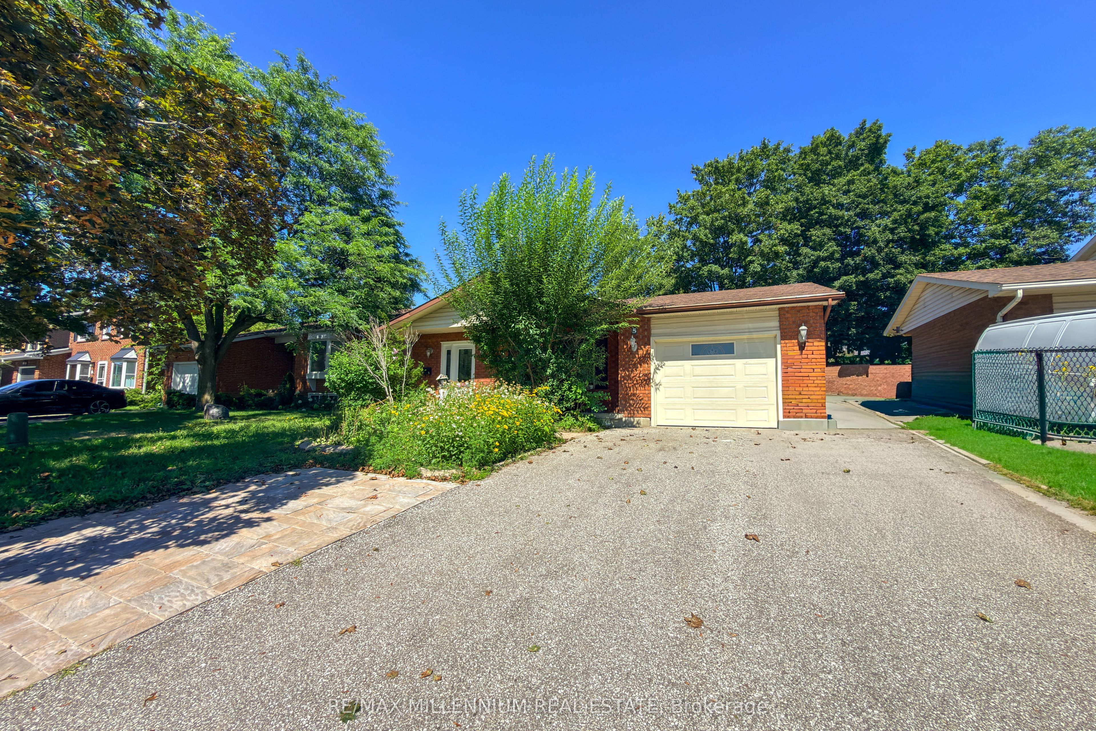 5 Pepler Place, Barrie, ON L4N 5E3 photo 3