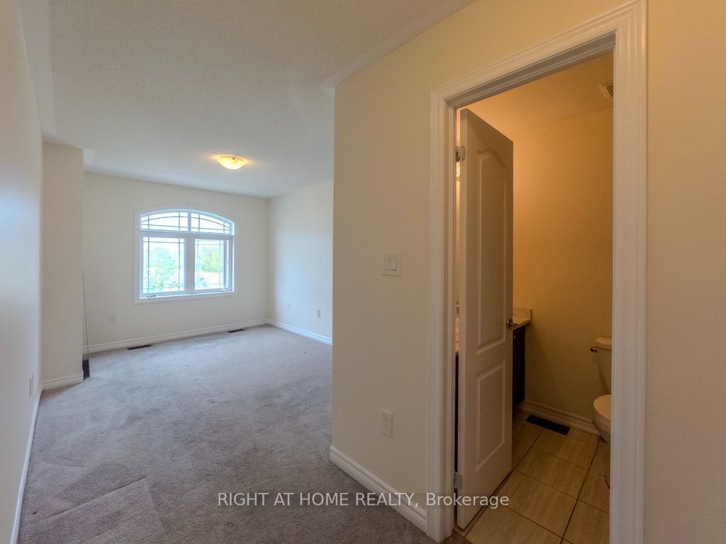 465 Mapleton Avenue, Barrie, ON L4N 9C2 photo 5