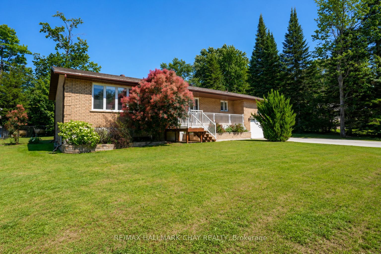 51 Indianola Crescent, Wasaga Beach, ON L9Z 2W4 photo 2