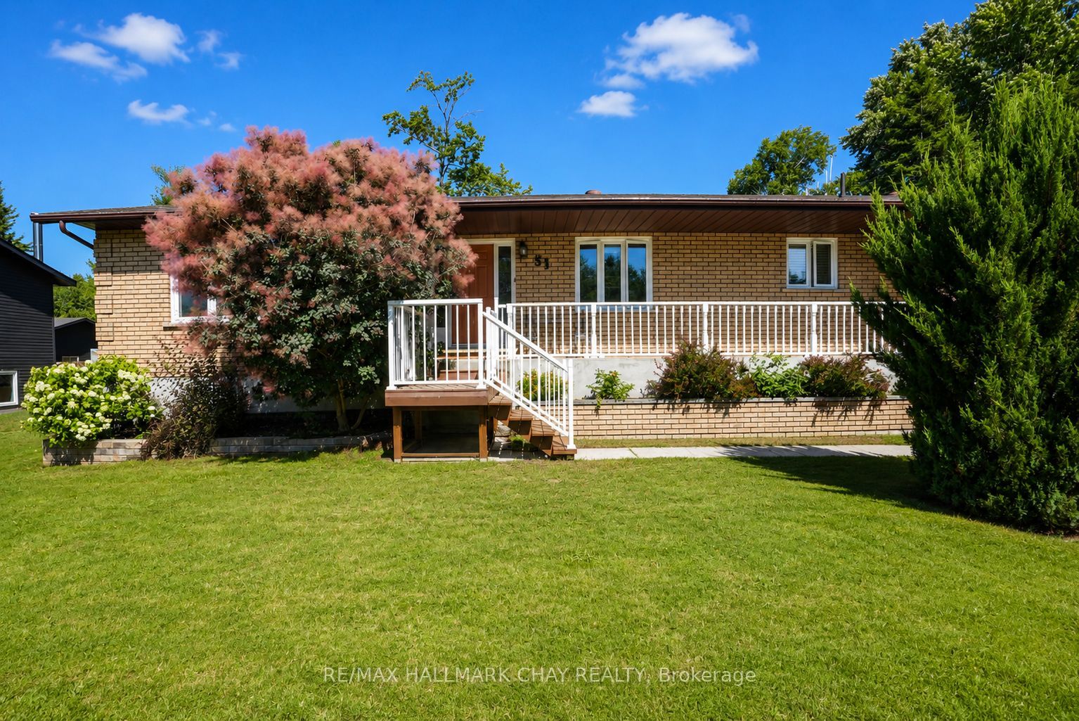 51 Indianola Crescent, Wasaga Beach, ON L9Z 2W4 photo 3