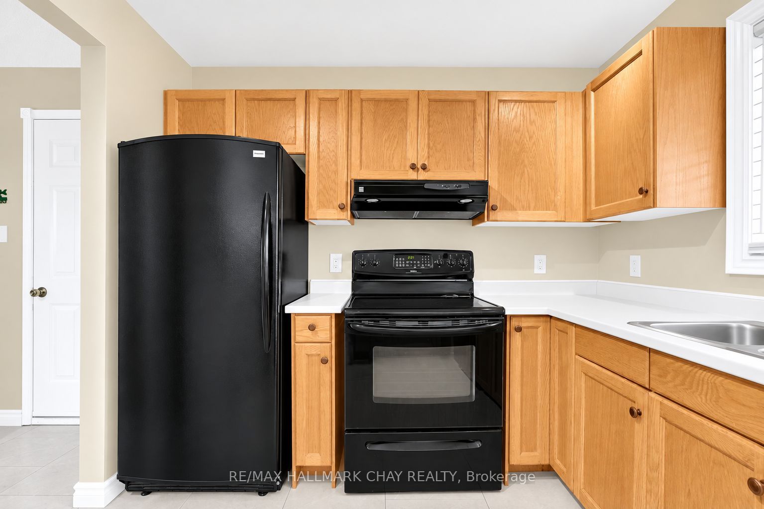 51 Indianola Crescent, Wasaga Beach, ON L9Z 2W4 photo 5
