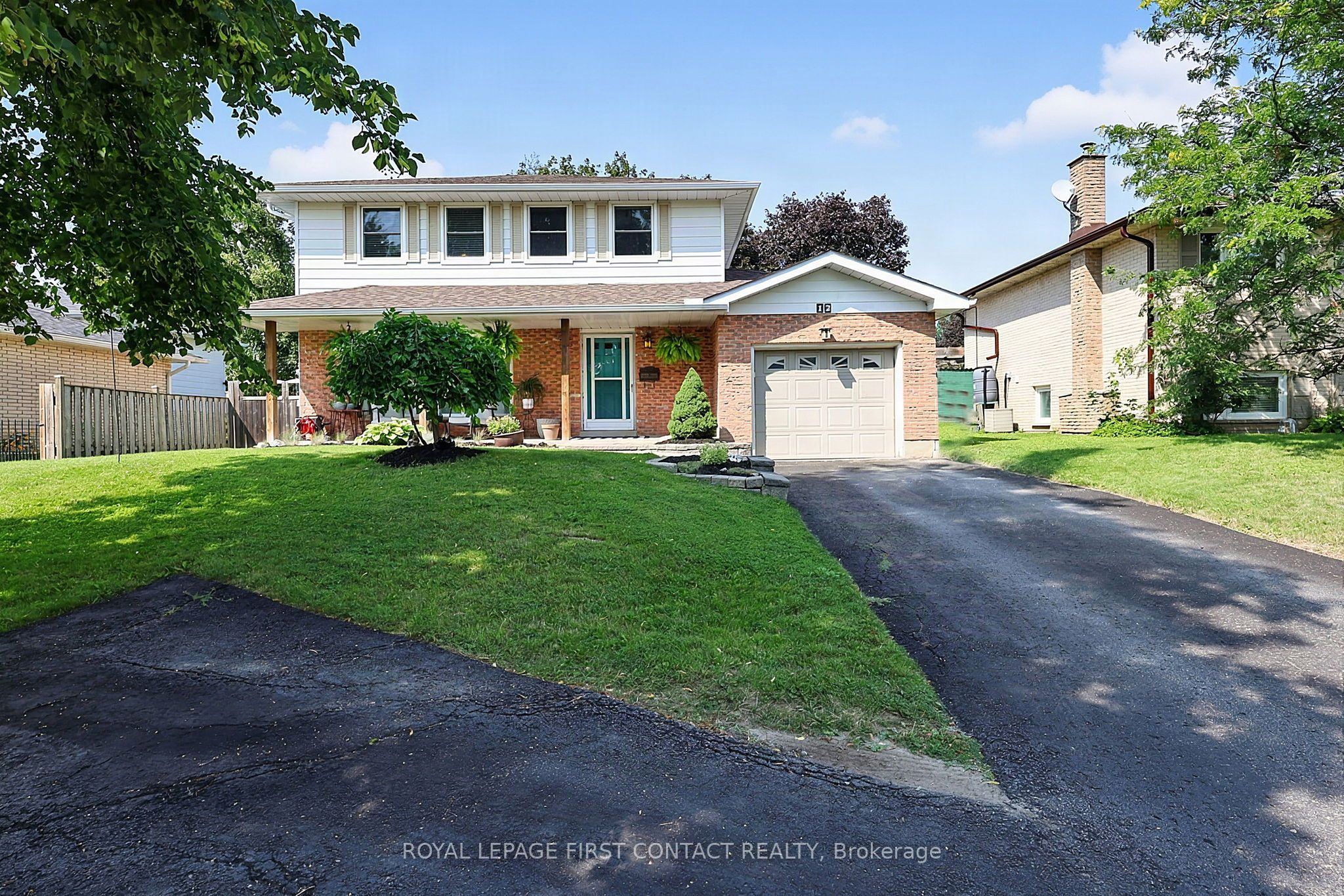 12 Davies Crescent, Barrie, ON L4M 2M3 photo 3